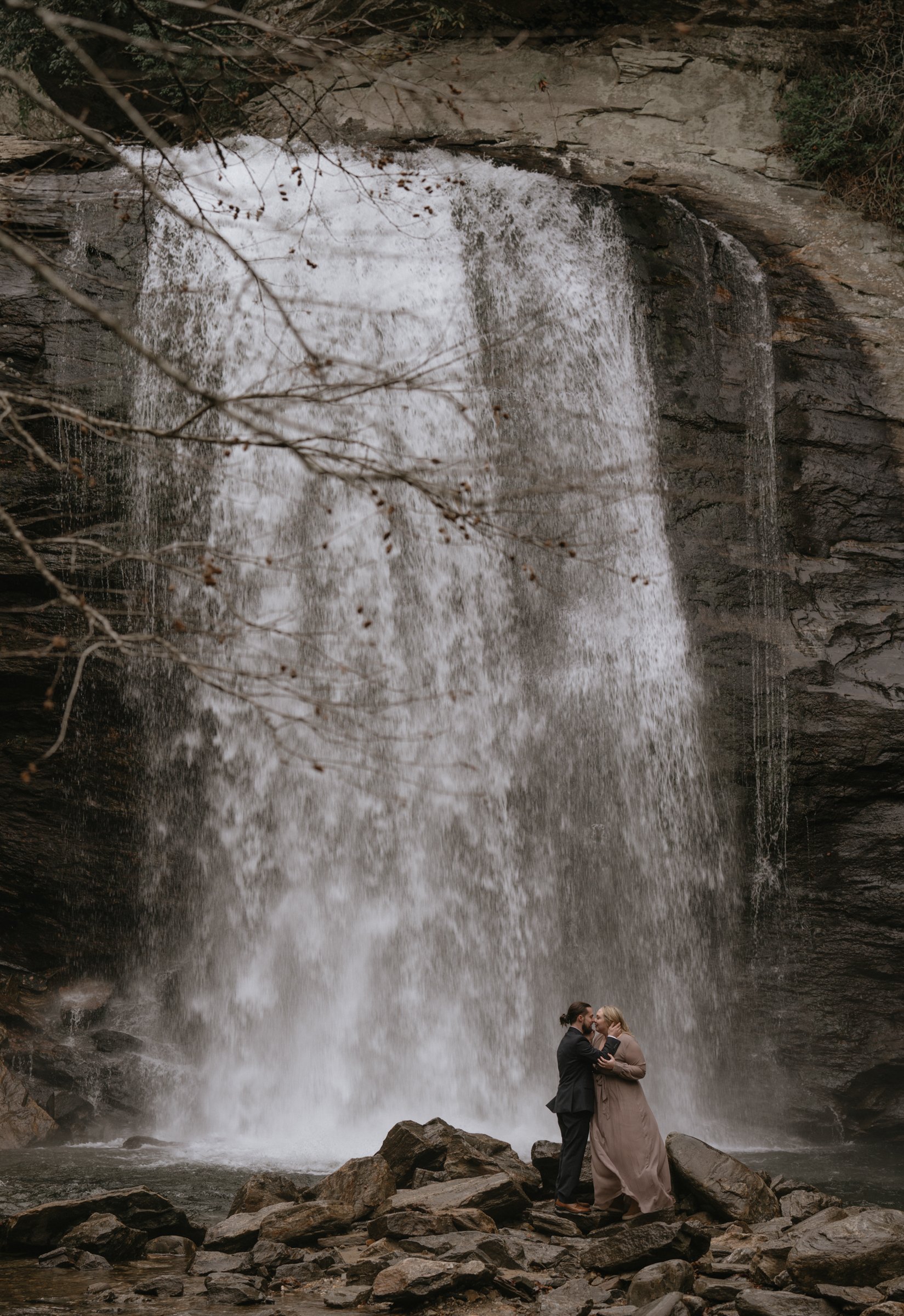 looking-glass-falls-engagement-asheville-elopement-photographer-17.jpg