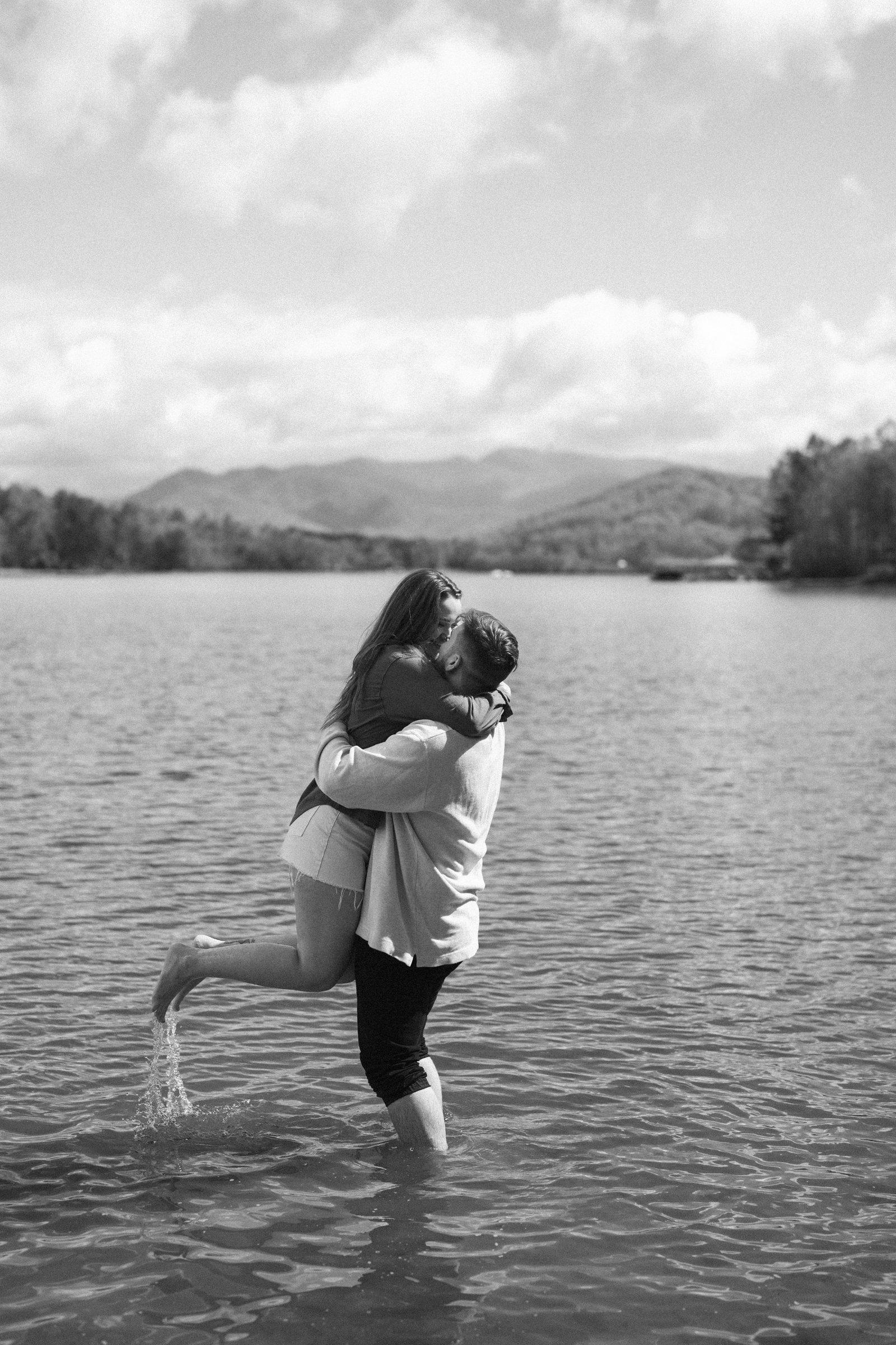 lake-chatuge-engagement-asheville-elopement-photographer-45.jpg