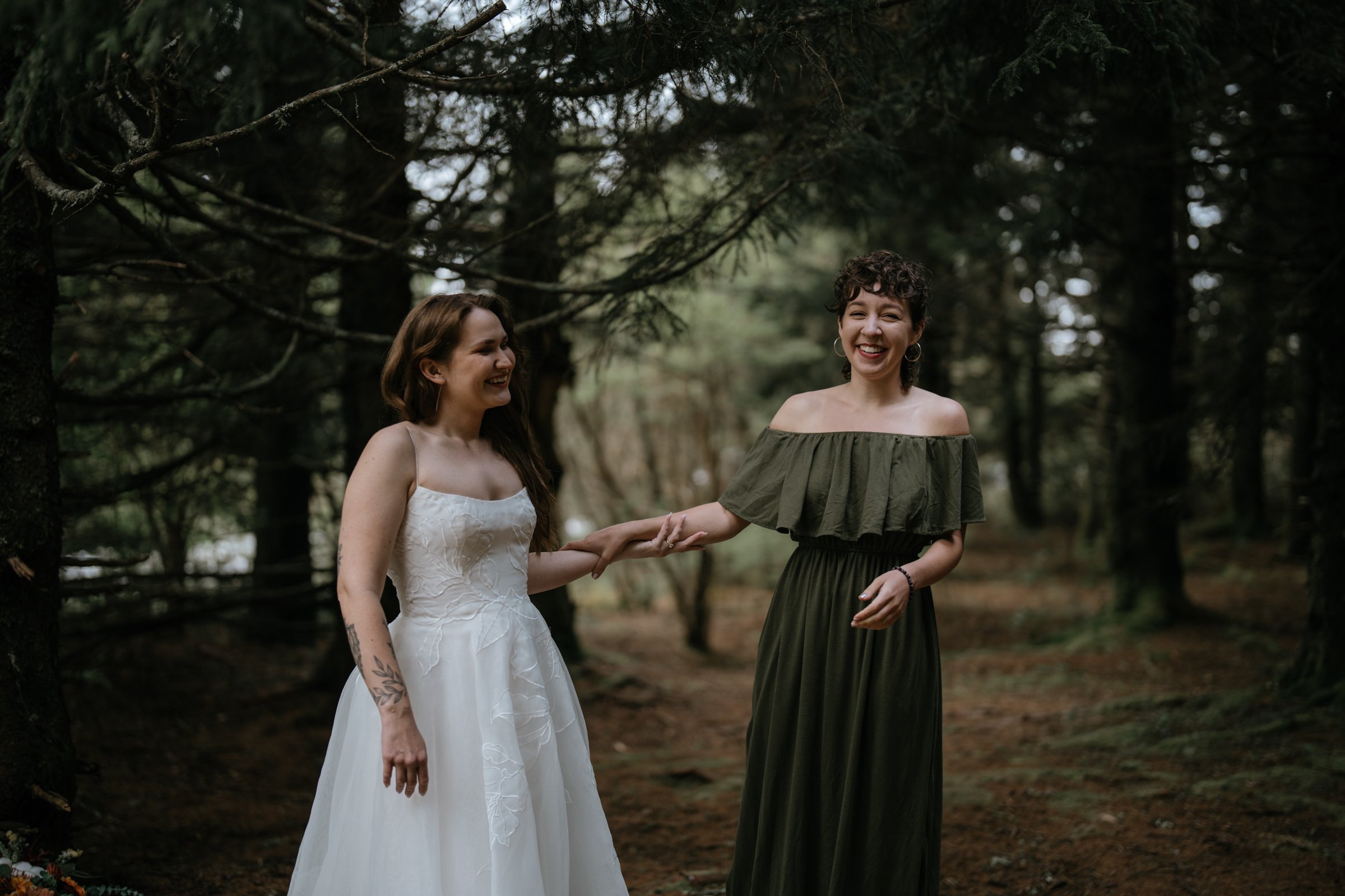 foggy-black-balsam-knob-mountain-elopement-asheville-wedding-photographer-11.jpg