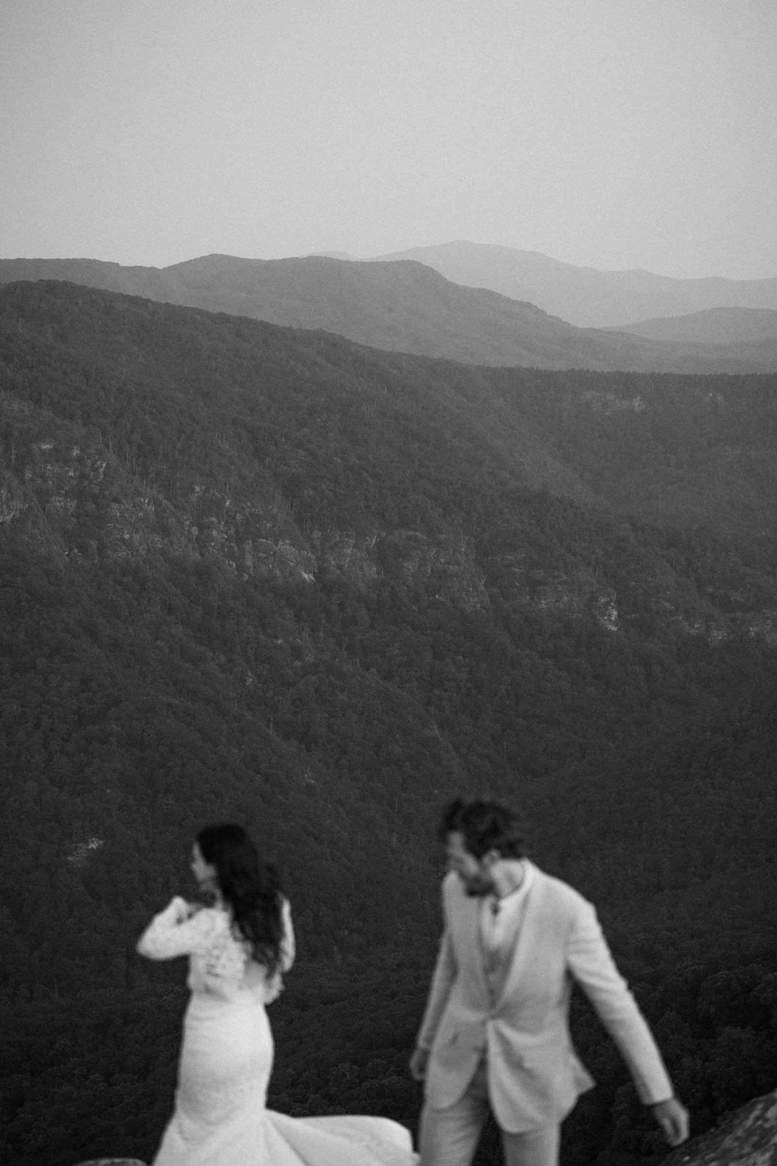 hawksbill-mountain-trail-elopement-asheville-elopement-photographer-13.jpg