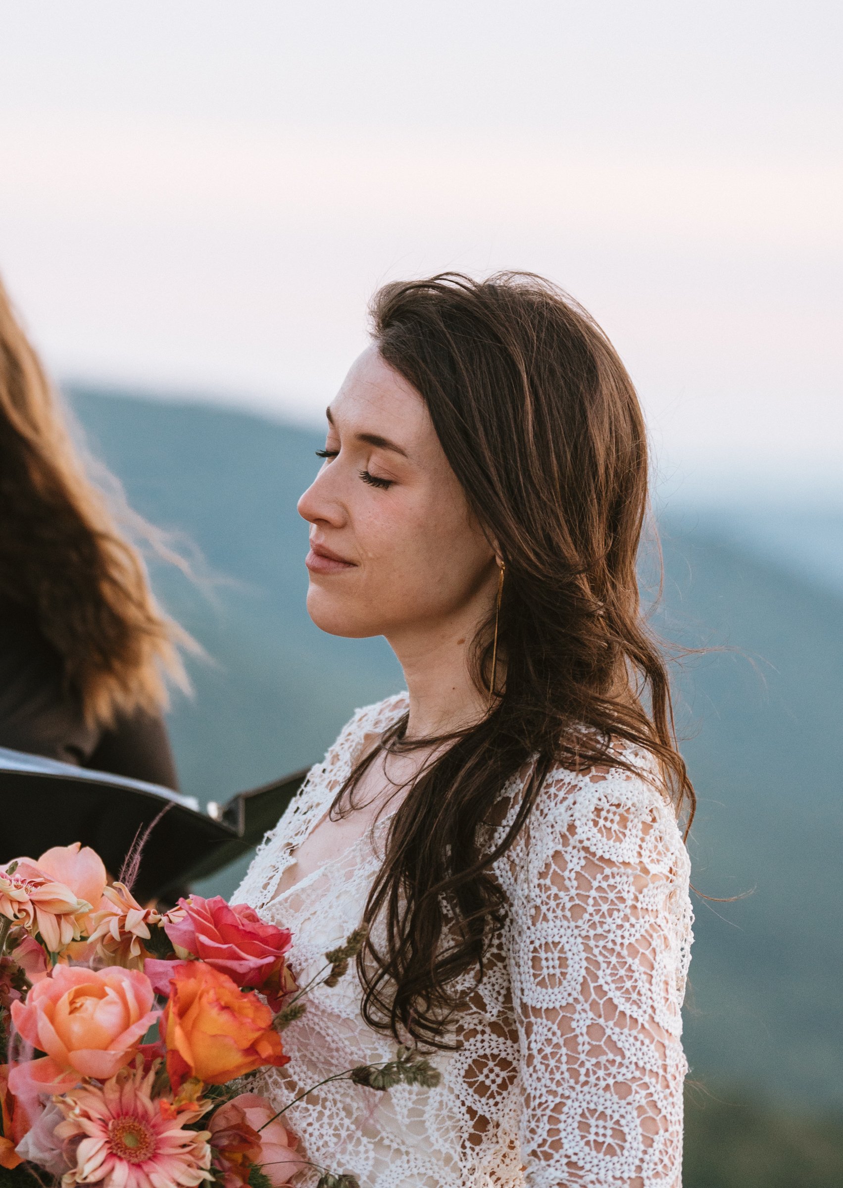 hawksbill-mountain-trail-elopement-asheville-elopement-photographer-20.jpg