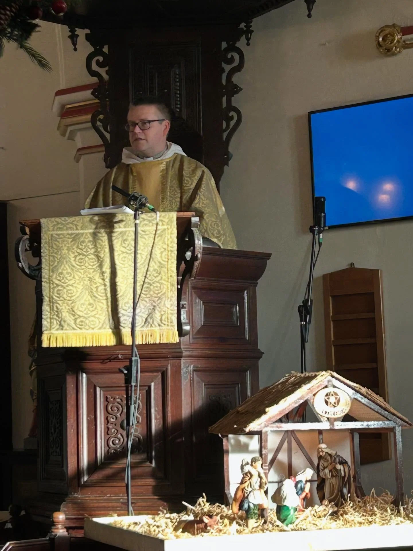 There&rsquo;s no 4pm service today, 28th December. The traditional 10am service is in church as usual.
 
We&rsquo;ll be back at The Hub at 4pm on Sunday 4th January.