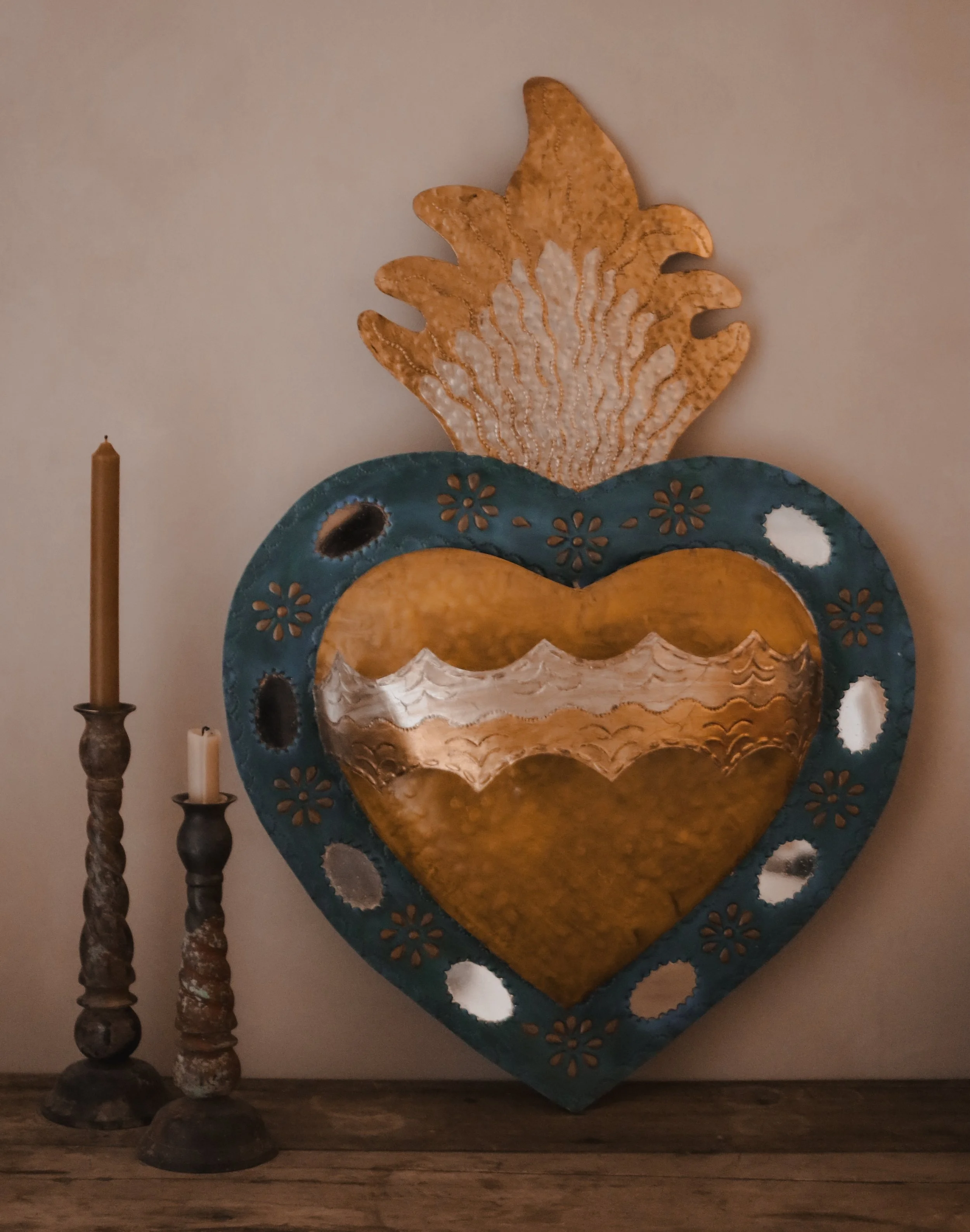 Daniel Cordua is a sought after integrative and holistic therapist that collaborates to meet each clients unique needs