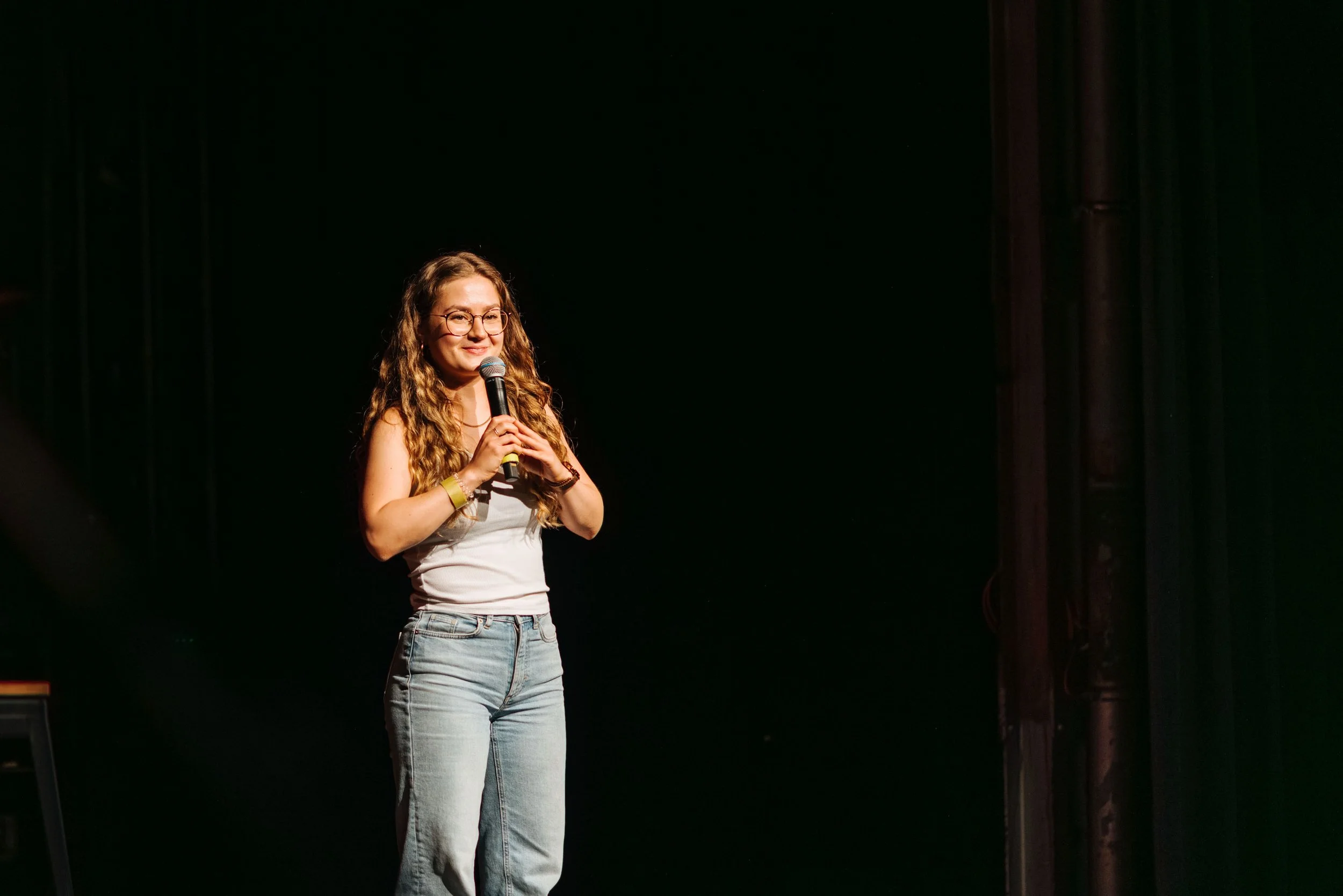 Florentine Osche für Leave no one behind LNOB im Festsaal Kreuzberg in Berlin