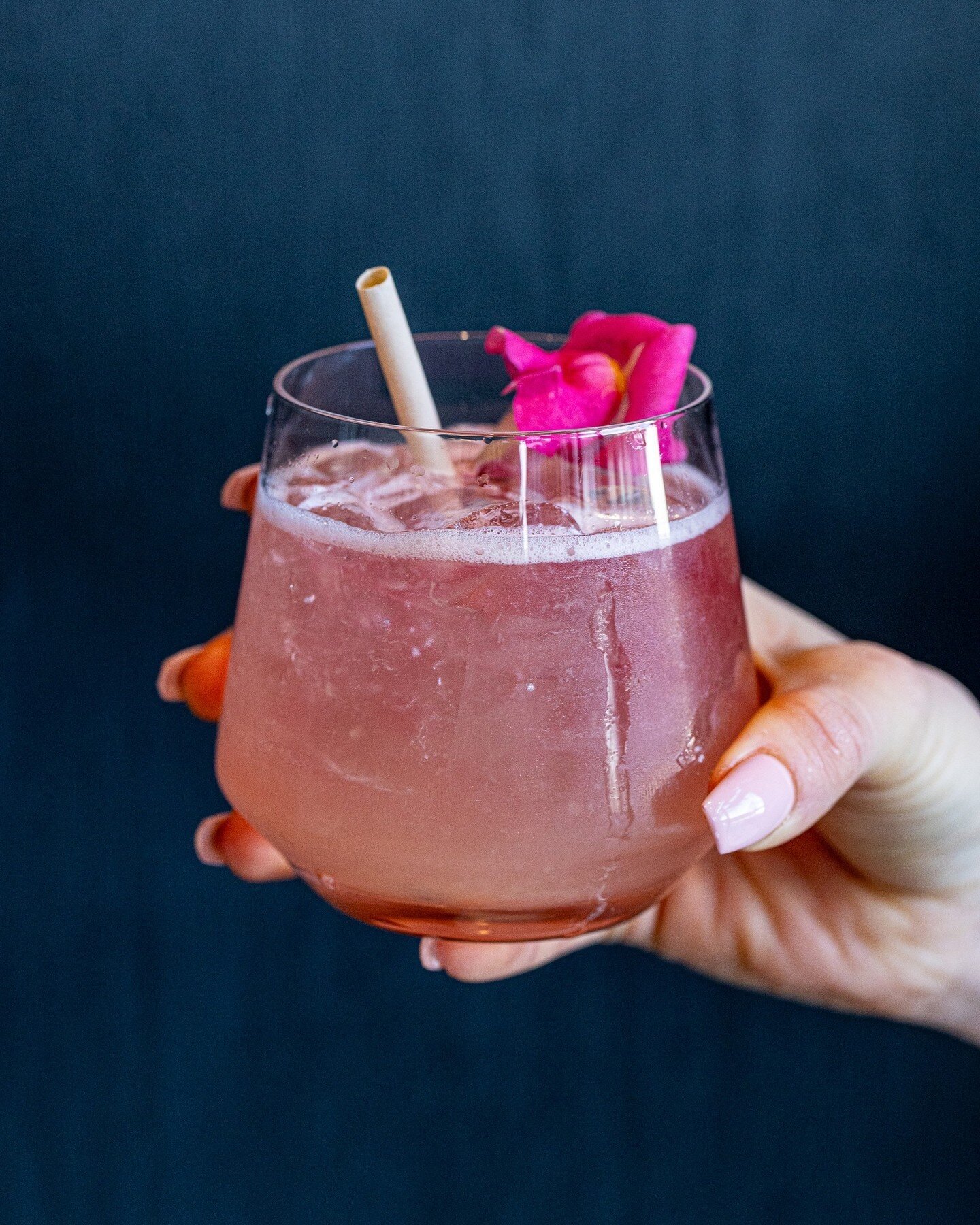 🌸 Spring into cherry blossom season at Hello Nori with our Sakura Blossom cocktail. A beautifully delicate and floral drink combining the clean notes of white peach with sake - this is the perfect homage to Vancouver's sakura trees and their fleetin