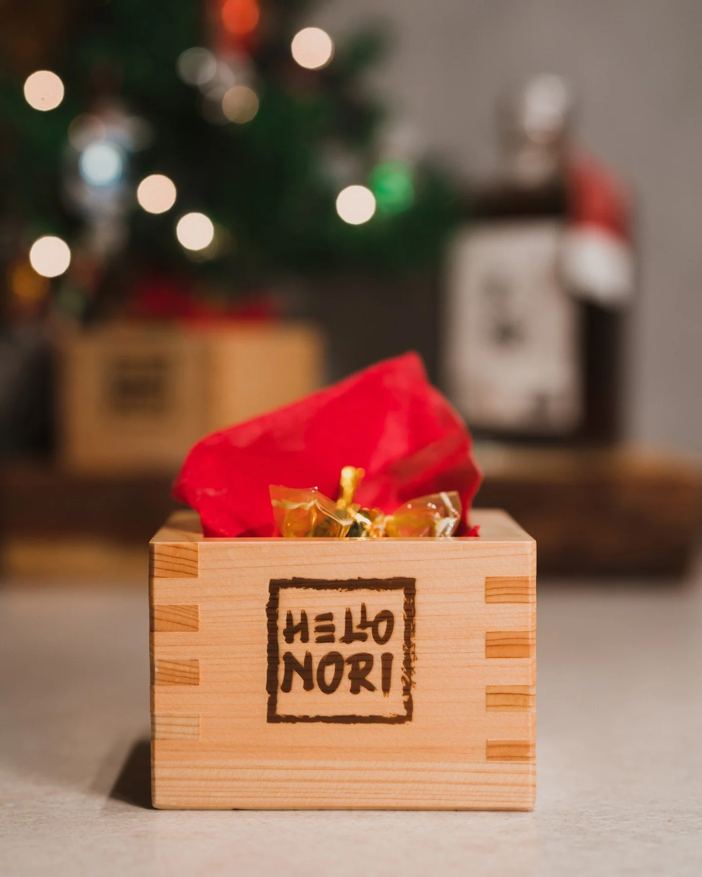 Holly Jolly, Hello Nori!⁠ ⁠
⁠
Whether you're gathering with friends or treating yourself to a few hand rolls, be sure to check out our holiday hours to plan your visit!⁠ ⁠
⁠
We will be OPEN regular operating hours on December 24, special hours for De