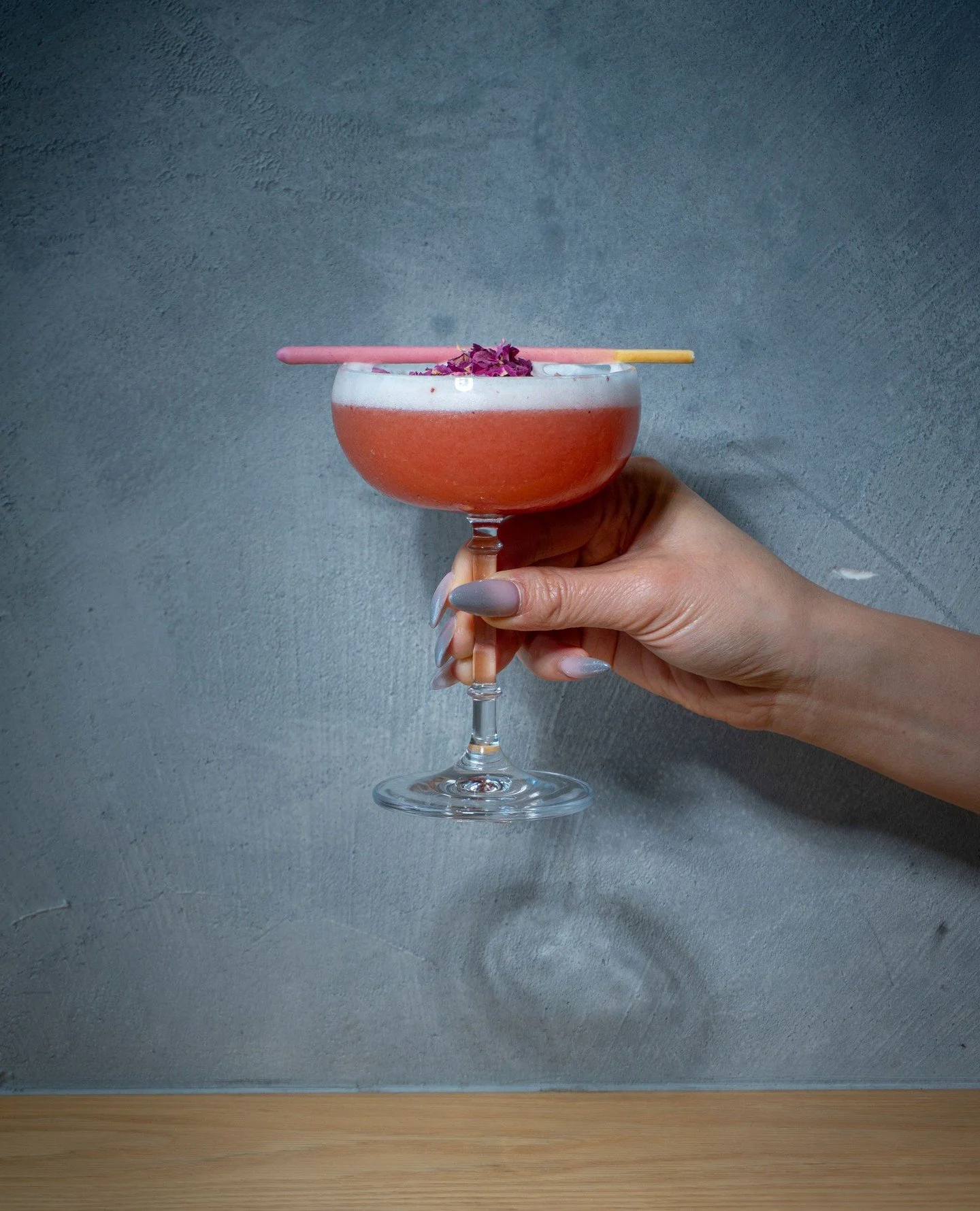 Our Valentine's drink special, the "Awa-Koi Sour" is a fine blend of Roku Gin and muddled strawberries, deepened with the sweetness of Umeshu (plum wine) and topped with silky vanilla foam.⁠
⁠
But the real magic is the Pocky.⁠
⁠
Why? Becaus