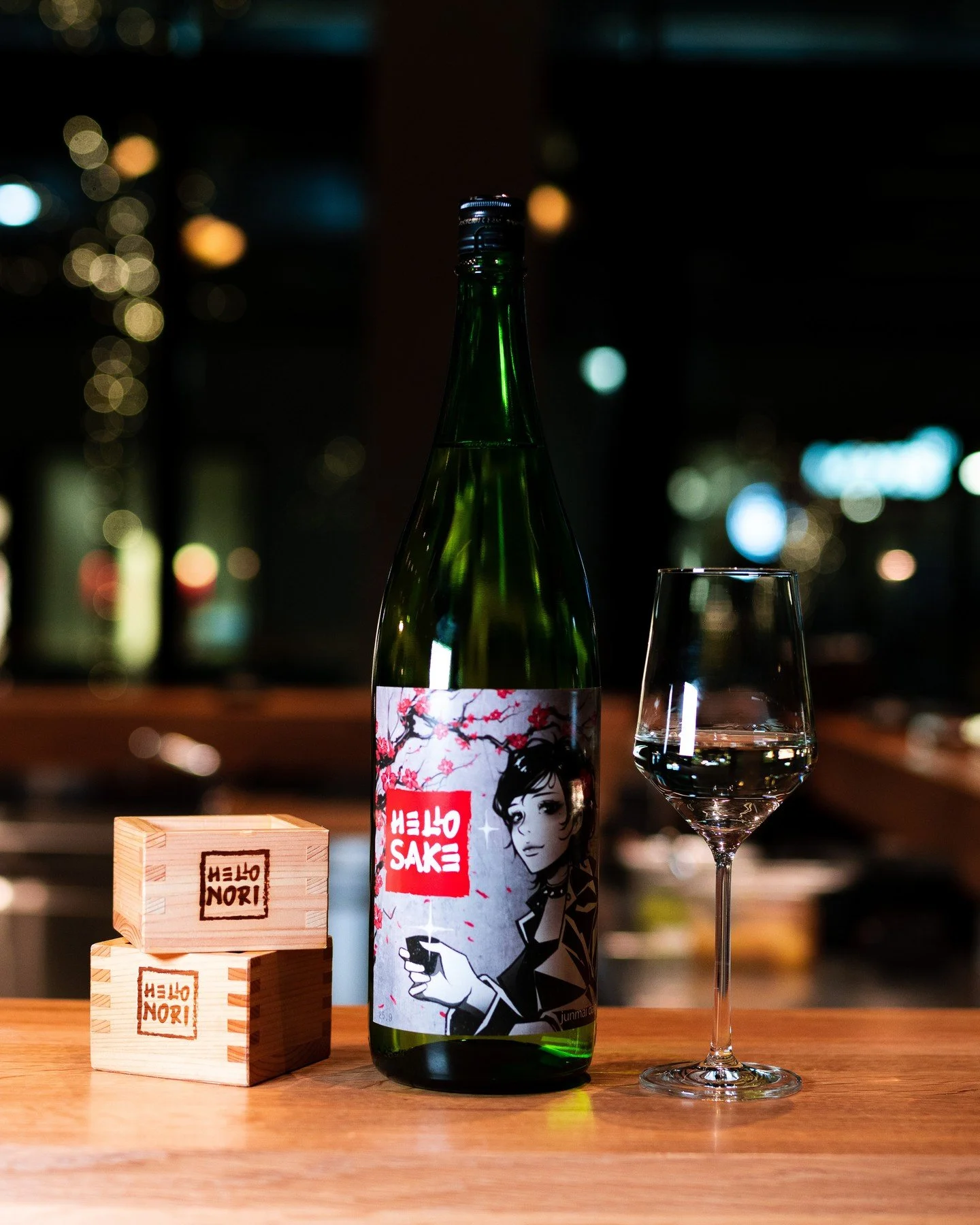 Toronto! Our chefs have crafted Sakura specials to capture the essence of the season, blending floral notes with the signature @hellonori experience. ⁠
⁠
Enjoy a special Sakura Hand Roll and cocktail for dine-in April 1 - 15 at Hello Nori King West a