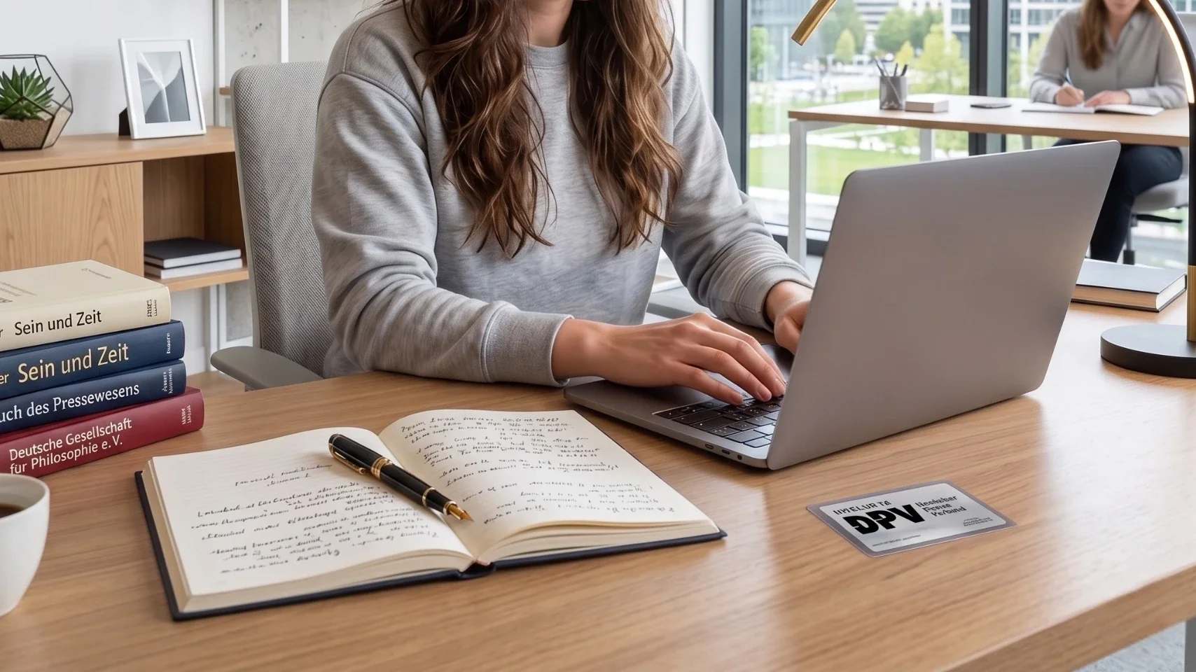 Text-Handwerk, das sitzt: Fundament:   Redaktions-Volontariat, Agentur-Erfahrung und mein Studium an der LMU München