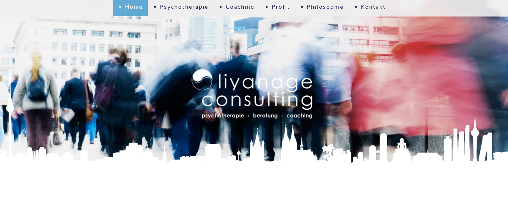 Coaching-Webseite: Wir zeigen, wie klare Texte und ein sauberes Design Vertrauen bei Klienten aufbauen.