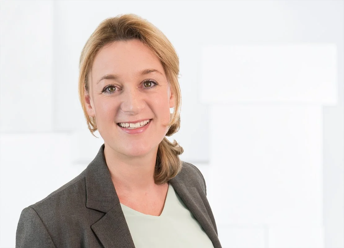 Profilbild von I. Rasin-Jeanneret von AIIC Dolmetscherverband Deutschland – Kundenstimme zu SEO-Content von Tamara Niebler.