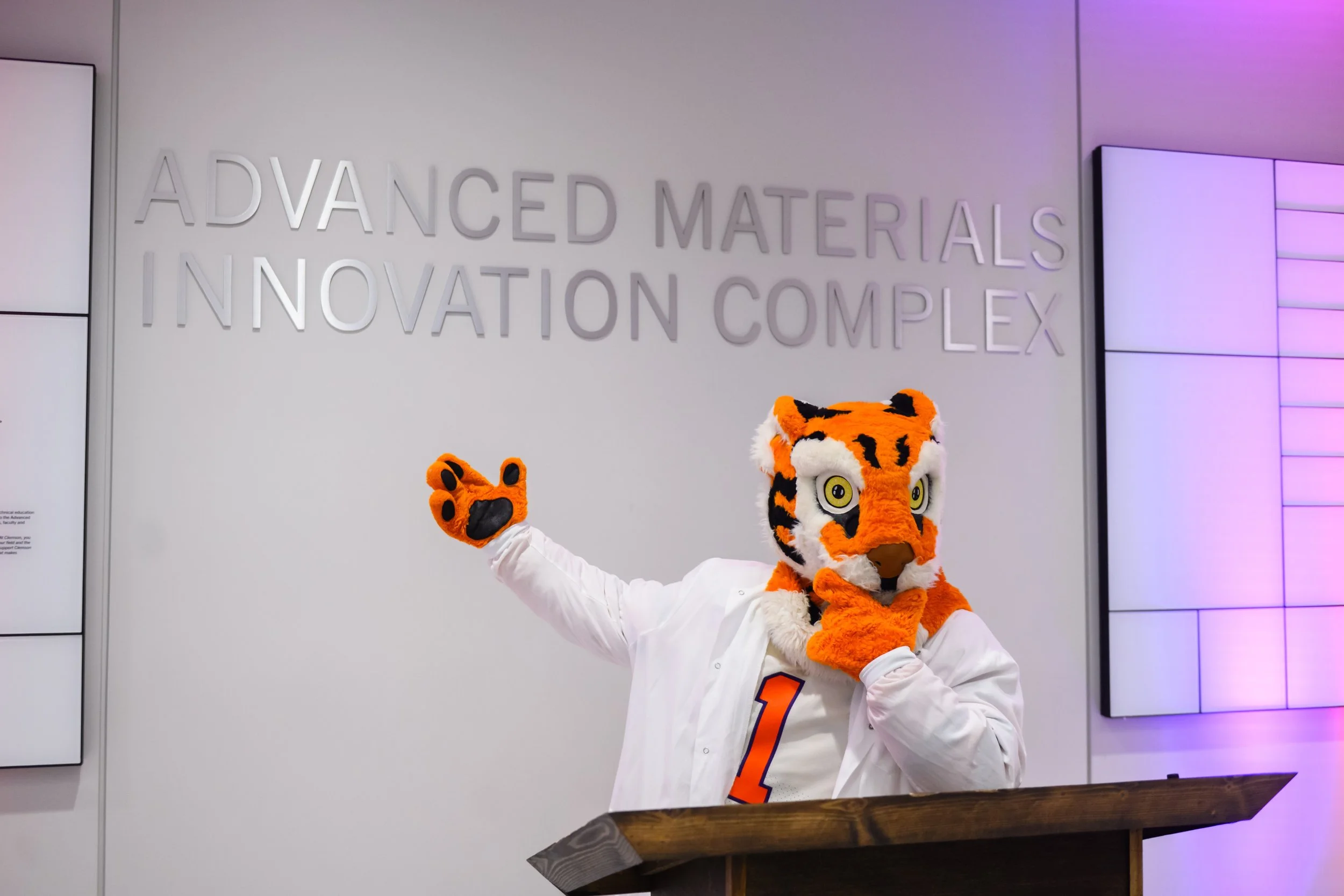 Clemson’s Advanced Materials Innovation Complex Unites Research, Teaching, and Industry Collaboration