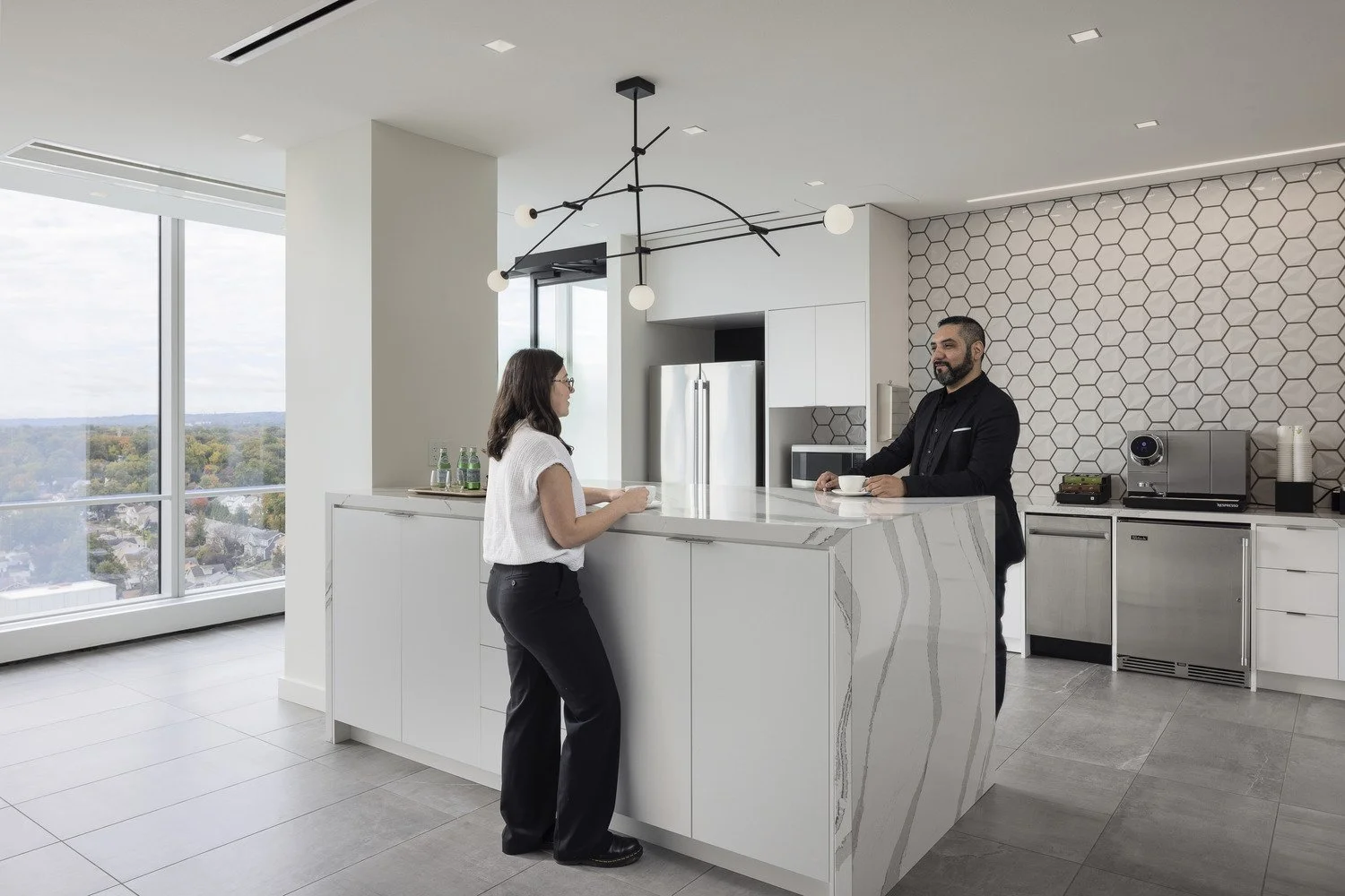 HLW Unveils Design for Human Body-Inspired Life Science Workspace — Lab ...