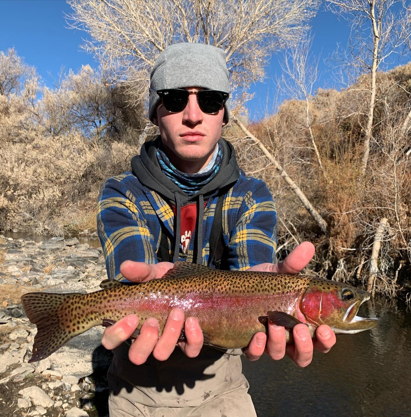 Heavy on the blush💄

#utah #utahisrad #bigfish #trout #rainbowtrout #flyfishing #utahfishing #fishingguide #fishingguides #river #learntoflyfish