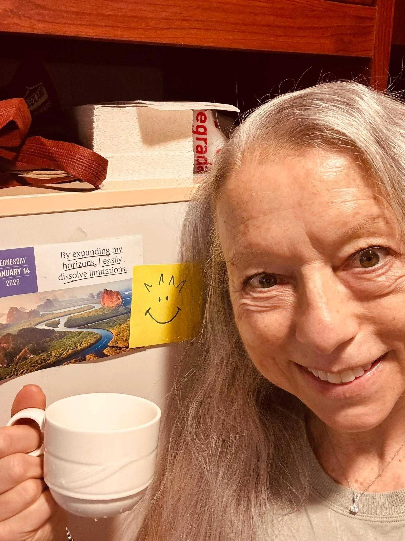 The ☕️Coffee with Portia series 2026:

By expanding my horizons, I easily dissolve limitations.

~Louise Hay, thought for the day&hellip;

🫶🧚&zwj;♂️🫶🌻🫶
💜❤️🧡💚💙

#pilatesillustrated #grateful #livelovelife #movementheals #keepmoving
#coffeewit