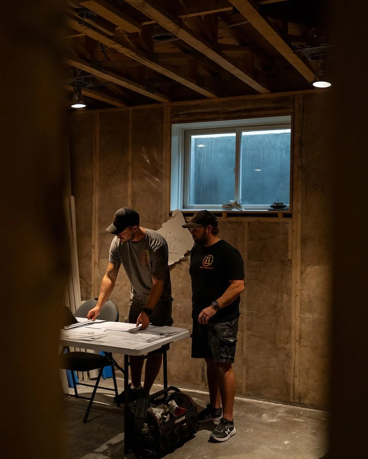 Planning, Management and Communication are at the forefront of our build process. Start and finish are important, but how you get from one to the other can make or break the experience for a Home Owner.

Our team is dialled in 💪 Start your planning 