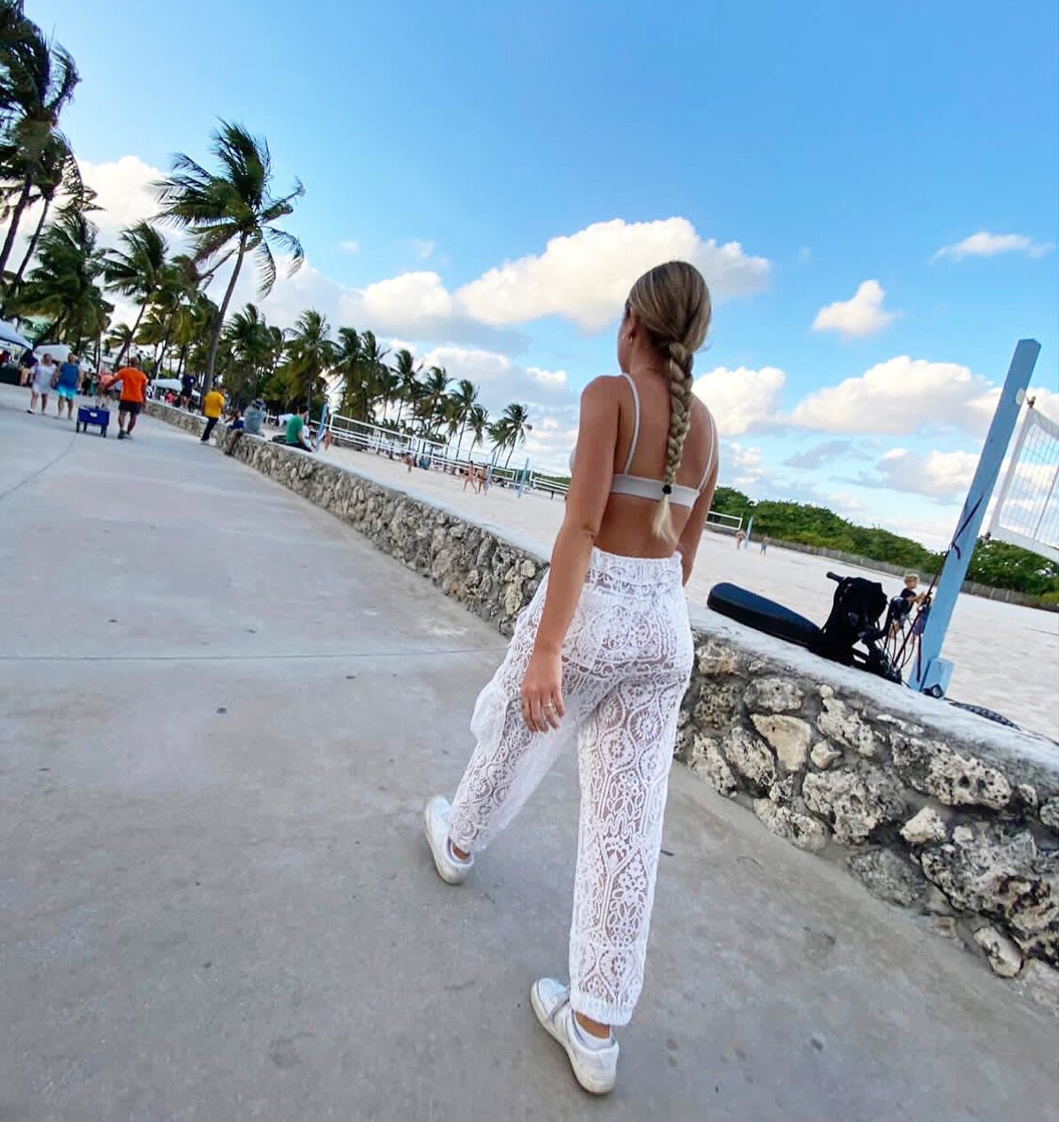 These pieces always have a way of finding the perfect home. So glad the lacey cargo pants are taking up residence with @samanthathompsn in South Beach 🌴🤍😎
