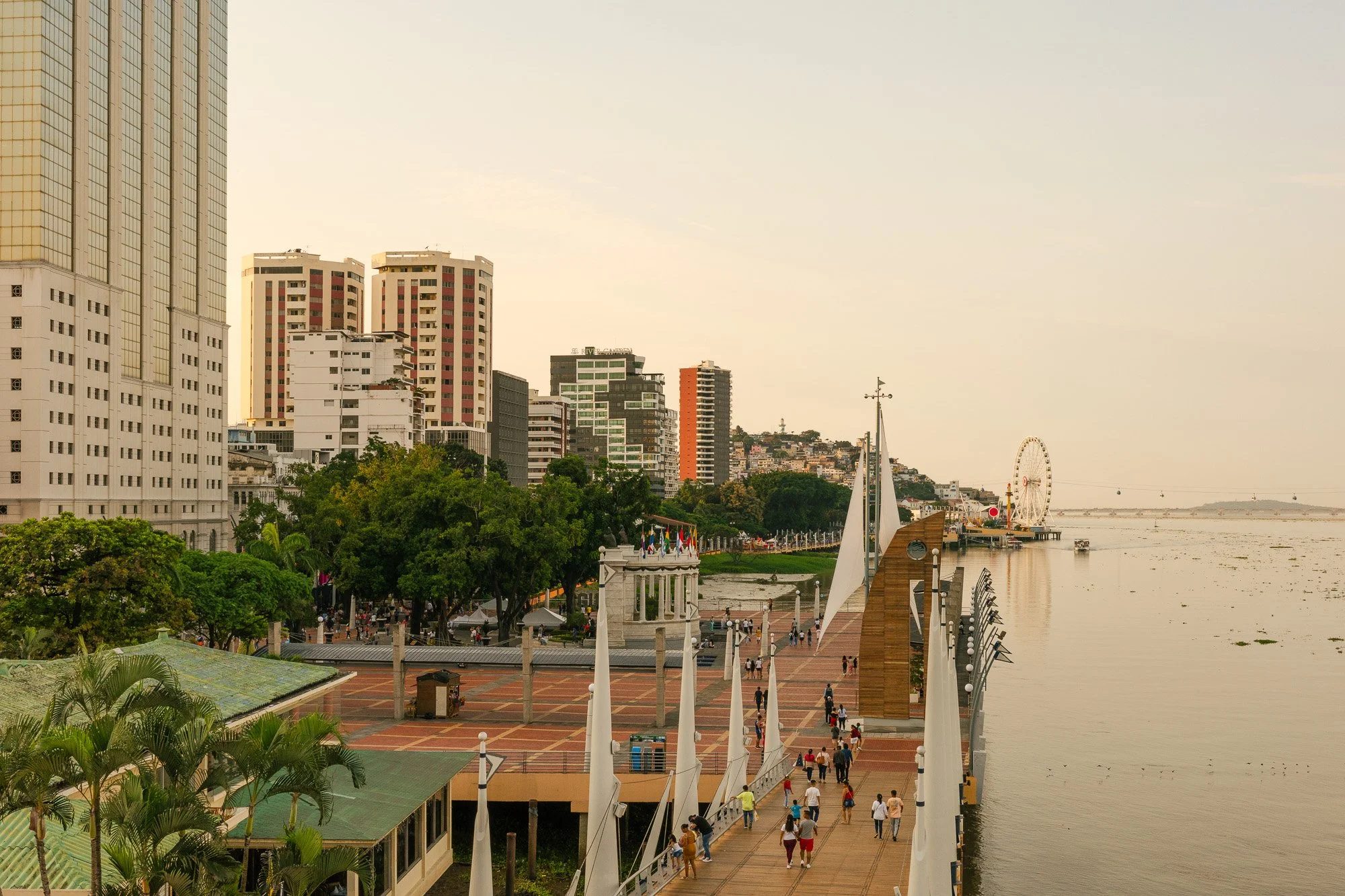 ©Luca Piffaretti_Ecuador Guayaquil Urban Areas_Web_0008.jpg