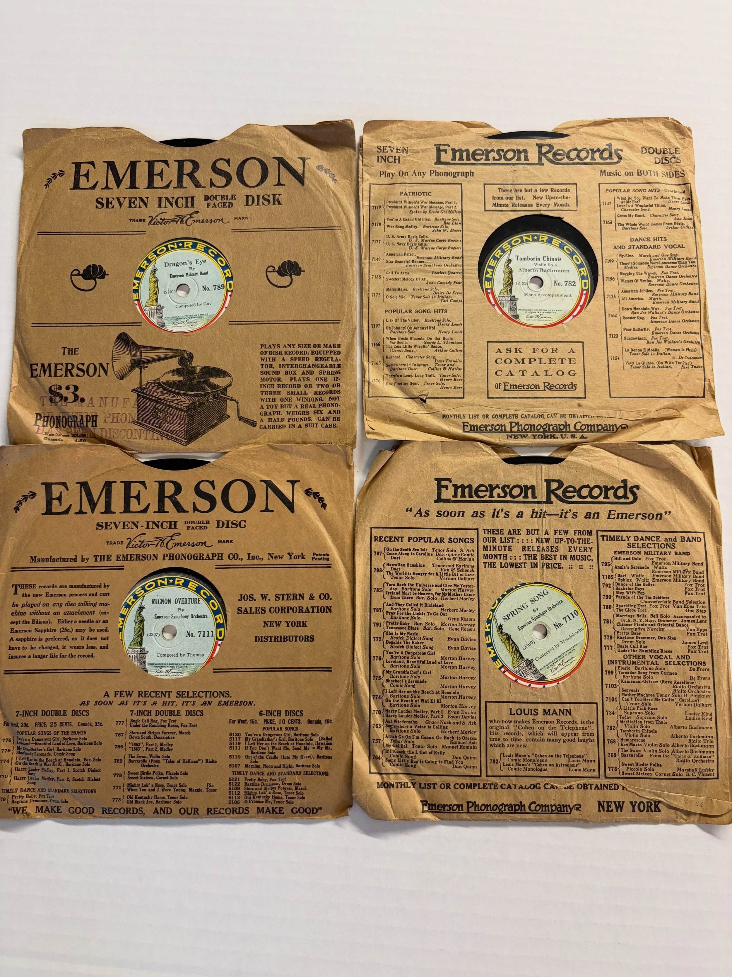 Bit of history here with these Emerson 7&rdquo; Discs with sleeves. Fine condition too for the #recordcollector #collectibles #music #records #antique
