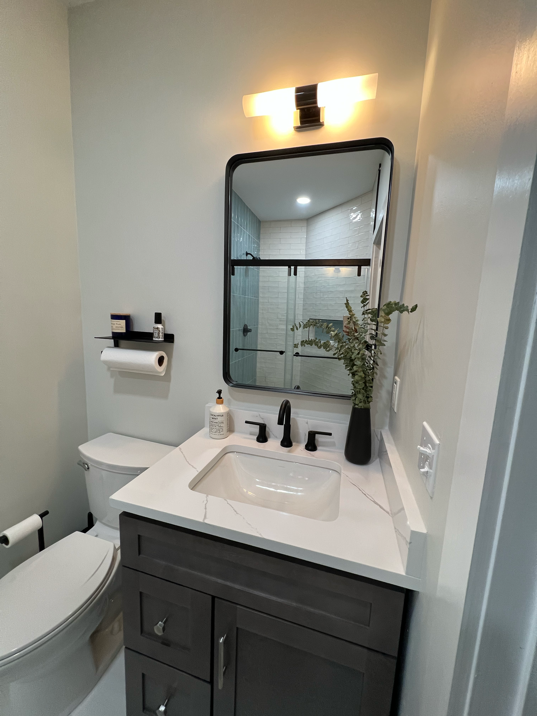 Hatteras- Powder Room