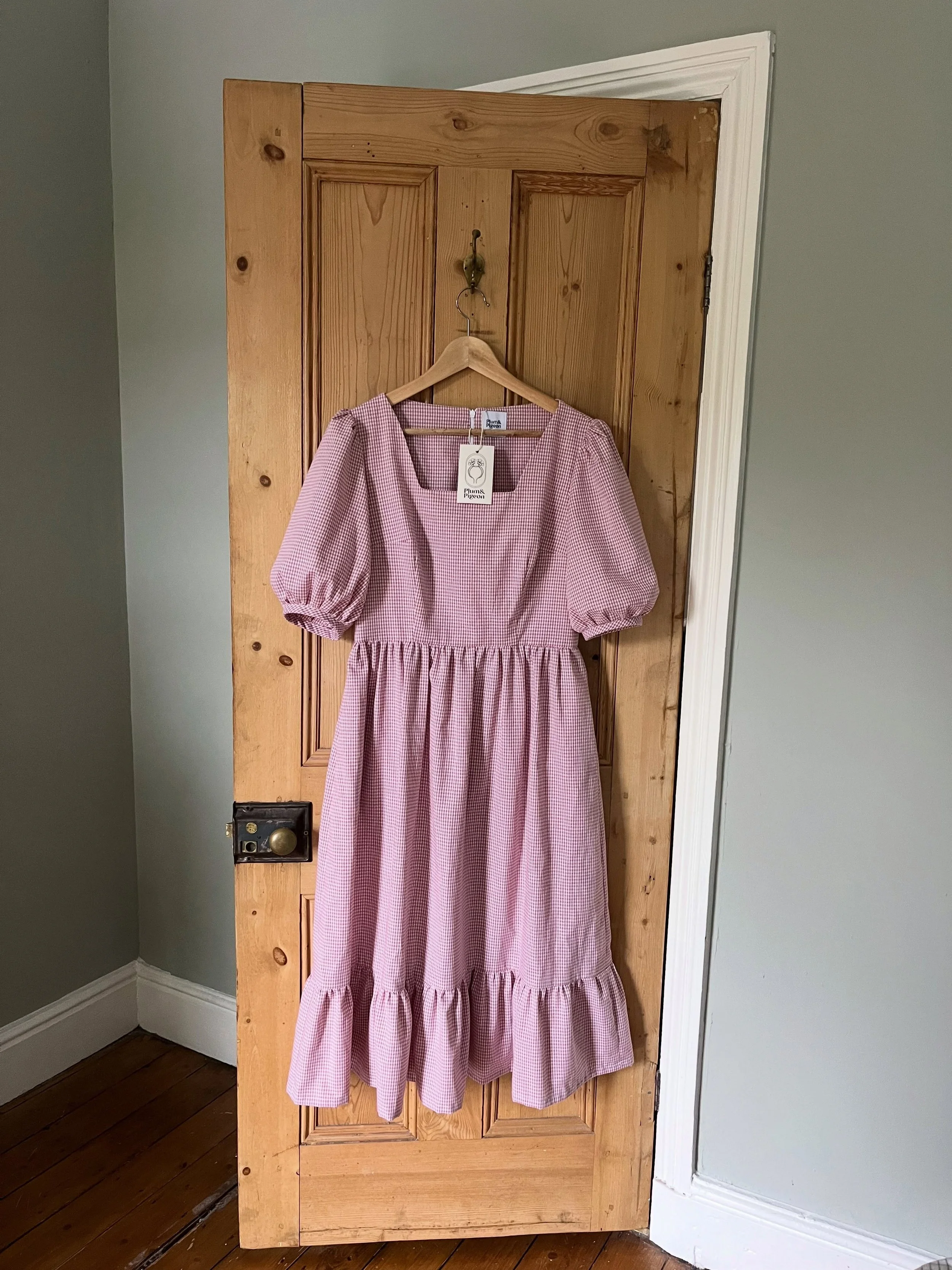 Eagerly awaiting the return of summer so I can take this new dress for a spin 🌸

A version of the Patsy dress in the pink gingham, what a dreamy combo!
This cotton fabric has a lovely weight to it, holds its shape really well while being soft and co