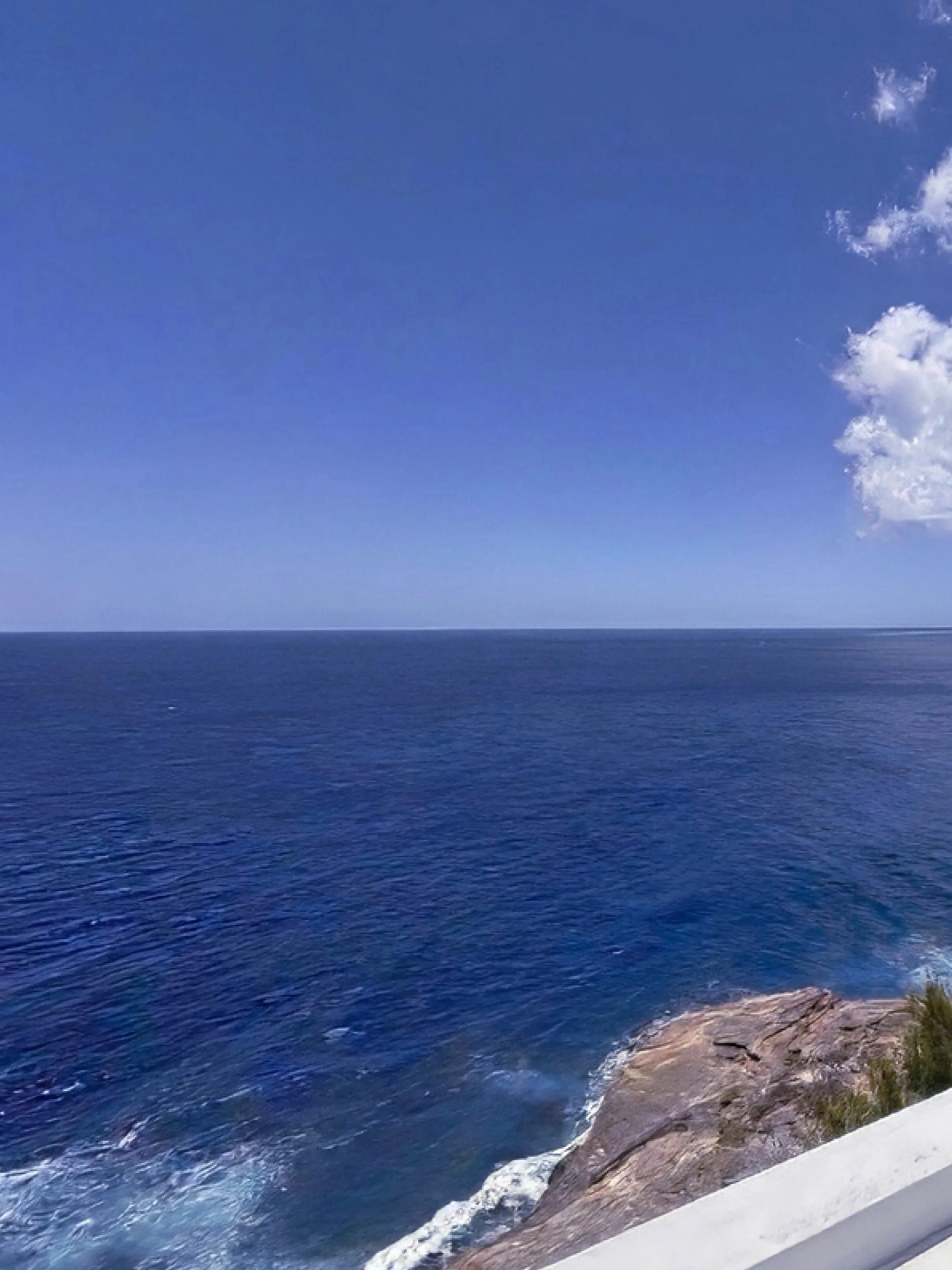 #modernistarchitecture #hawaiiarchitecture #coastalmodern #luxuryresidential #oceanfrontliving