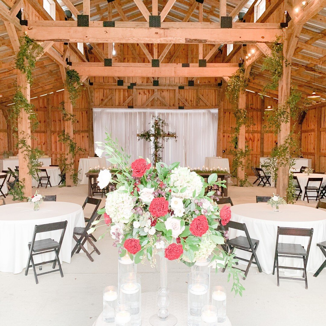 .
.
.
.
.
#weddingbarn #countryweddings #weddingvenuehunting #farmweddings #farmwedding #backyardwedding #alabamaweddingvenue #alabamaweddingvenues #alabamaeventvenue #alabamavenue #weddingdesigns #barnweddingvenue #barnweddings #outdoorweddingvenue 