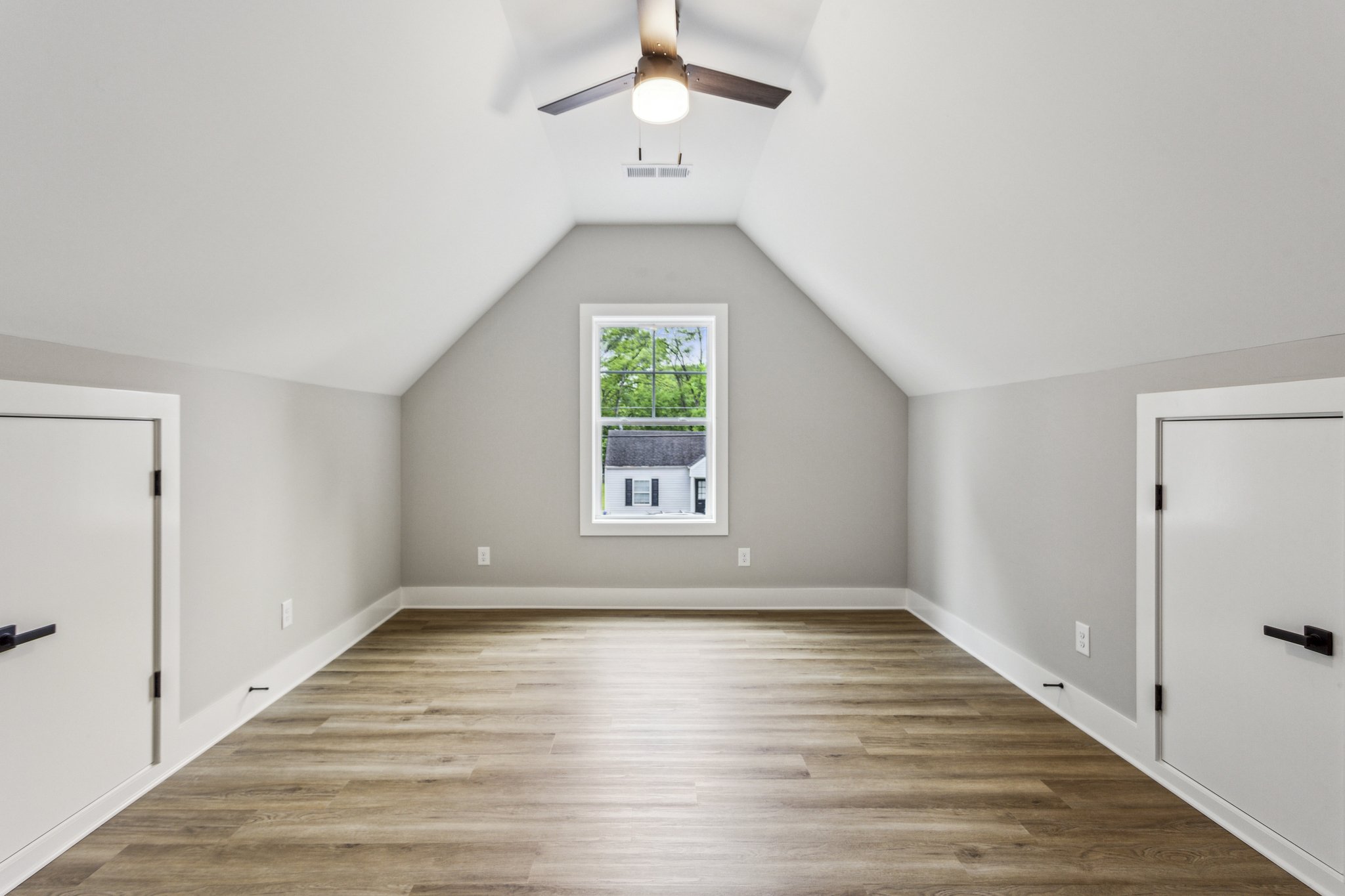 1701 Aircraft Dr_176.jpg