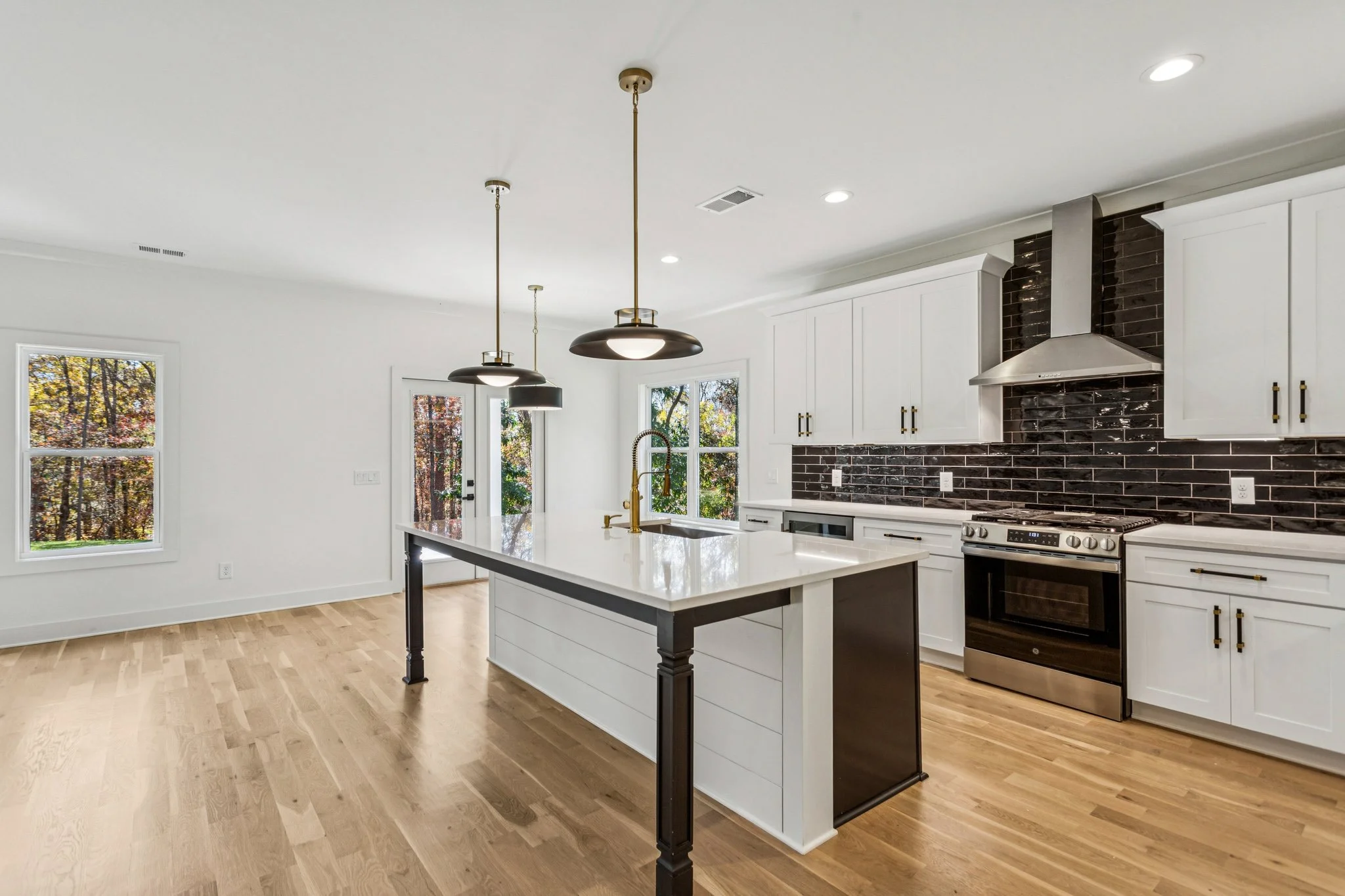 651 Chestnut Hill Rd_091.jpg