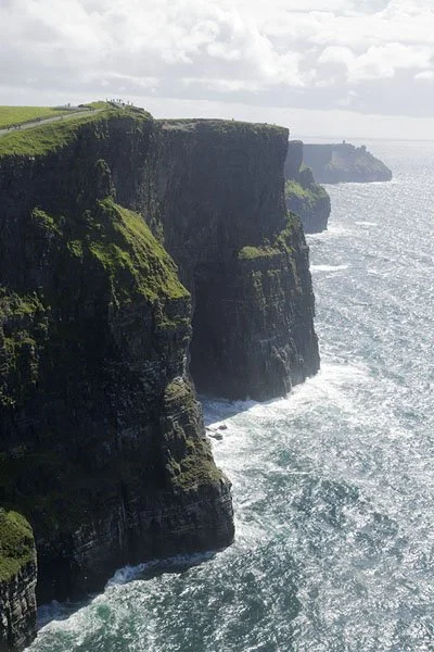 cliffs-of-moher04.jpg (Copy)