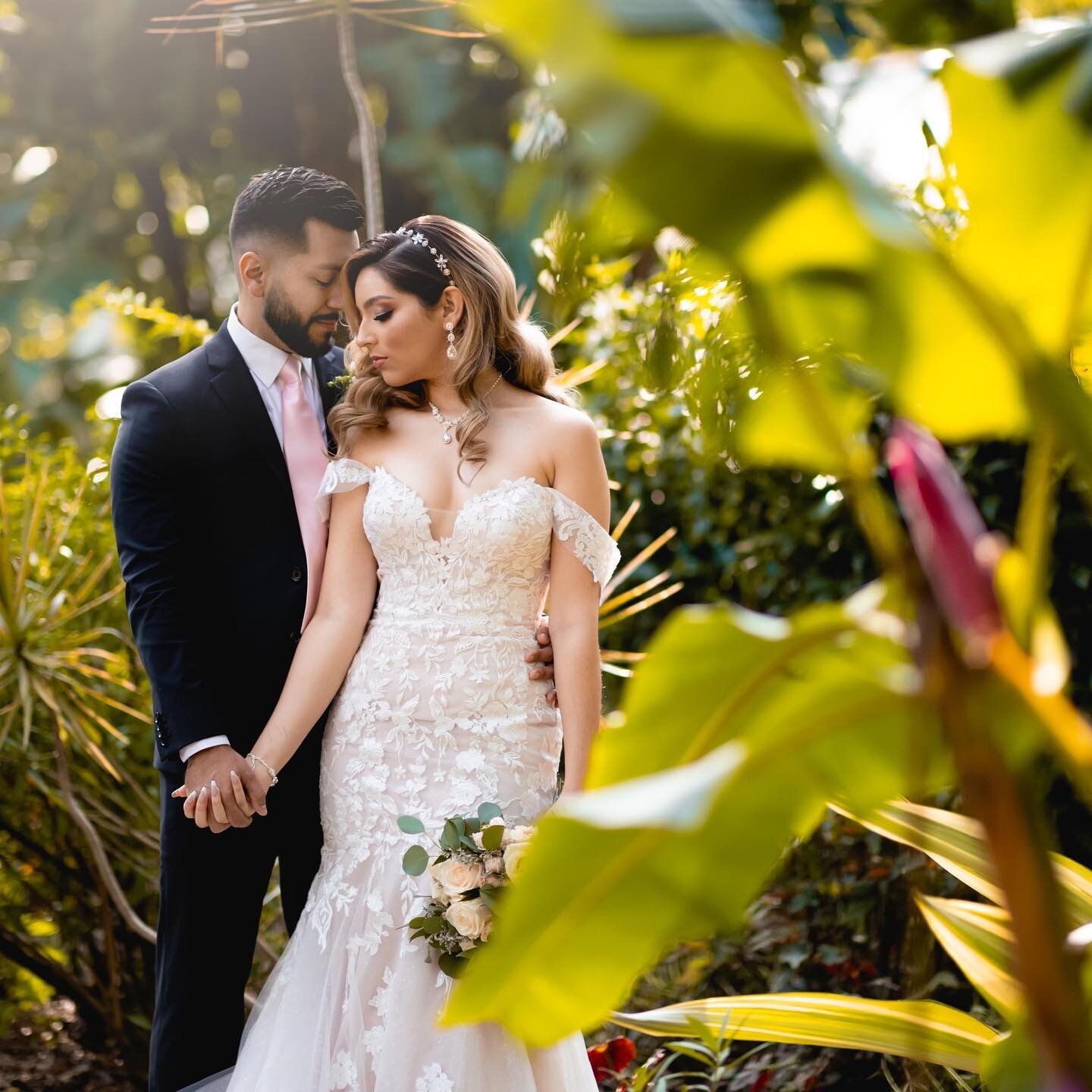 After 10 years of shooting weddings I finally had the blessing of making my own vows with my beautiful wife Alondra. We are celebrating now celebrating our first year anniversary, and we are very exited to see what this next chapter has in store for 