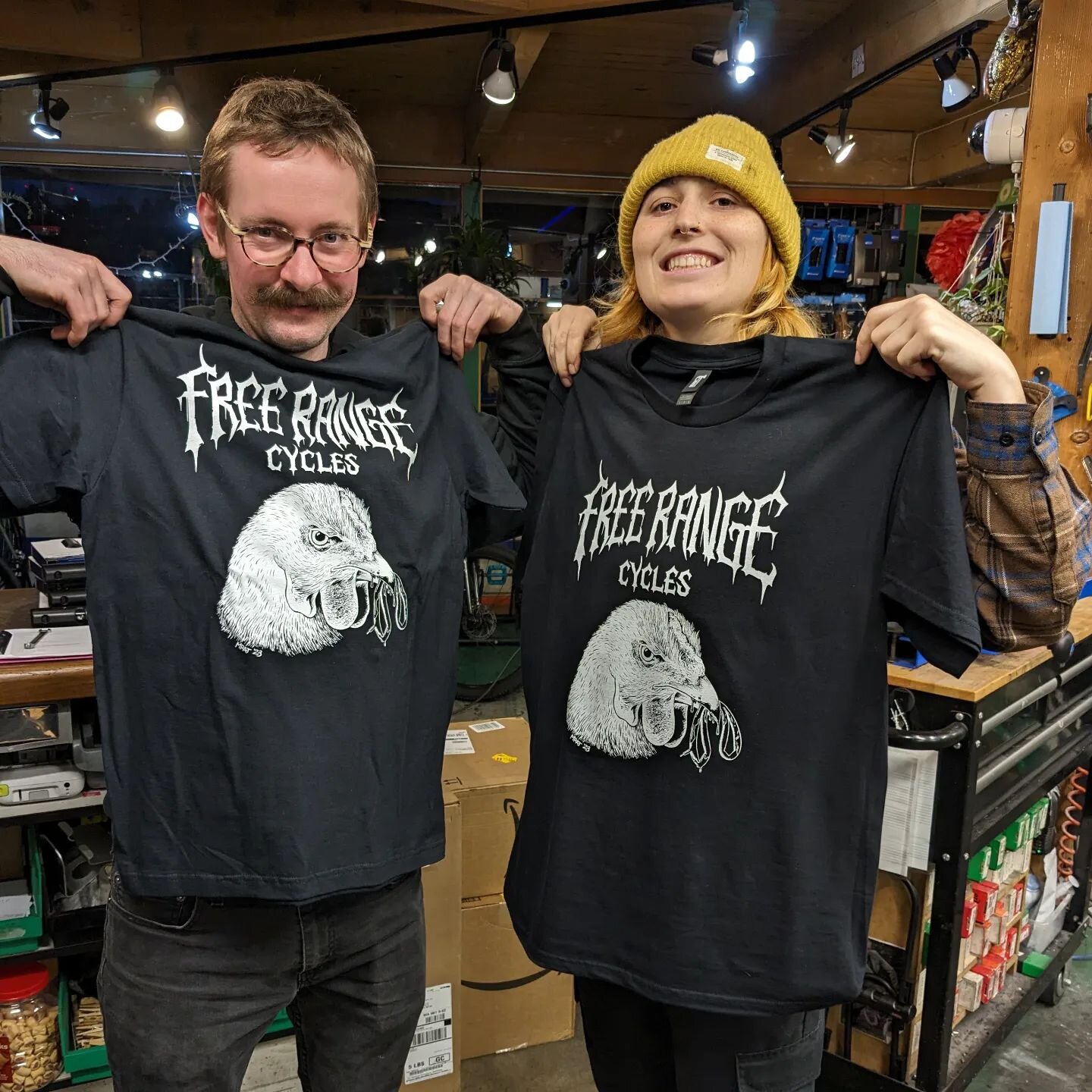 Free Range shirts are IN! Pre-orders, come grab your swag. If you didn't have a chance to get in on the pre-order we've got a few extra S/M/L and 2XL (XL sold out)!

Support your local shop and look totally badass while ya do it. 

Many thanks to @th