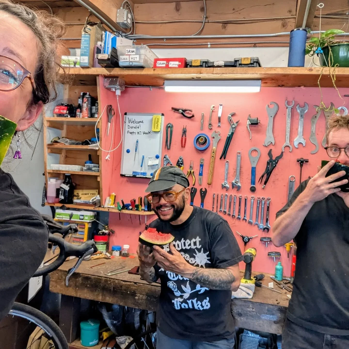 We're hiring a Summer Shop Associate!

Do you or someone you know:

-Love bikes
-Have retail experience
-Have excellent communication skills
-Know how to keep things organized and prioritized
-Feel stoked about working in a small, community focused b