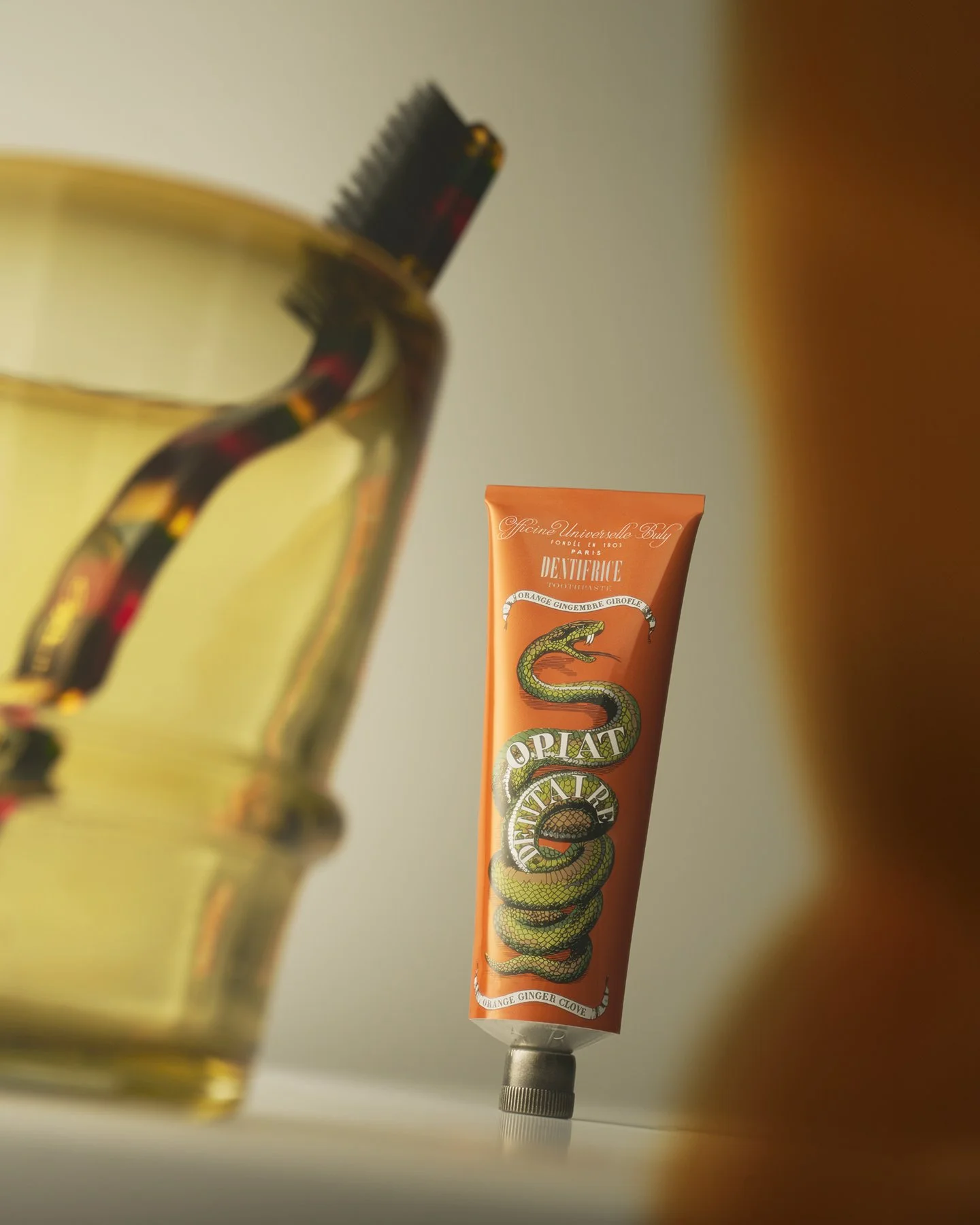 YUHSING LIN Still_Life_Toothbrush+Paste_Web45.jpg