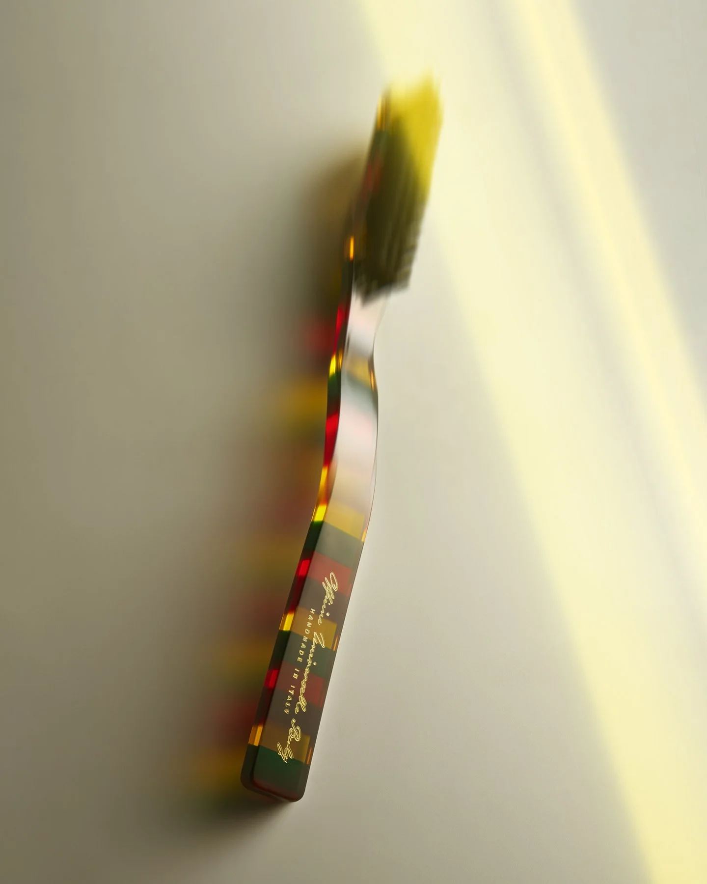 YUHSING LIN Still_Life_ToothBrush_Web45.jpg