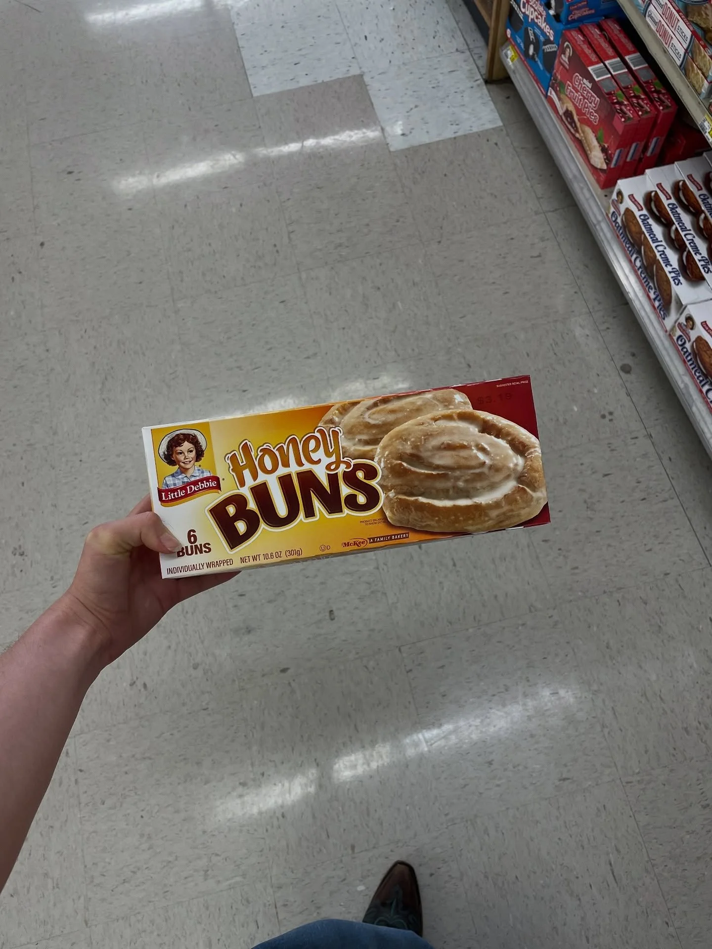 A few foods spotted on my trip to small town East Texas. &ldquo;Funky Pop, totally funked up popcorn&rdquo; is by far my favorite. 

Just as @thechicks say, &ldquo;I ain&rsquo;t hold a rope since I don&rsquo;t know when.&rdquo; Except I actually do r