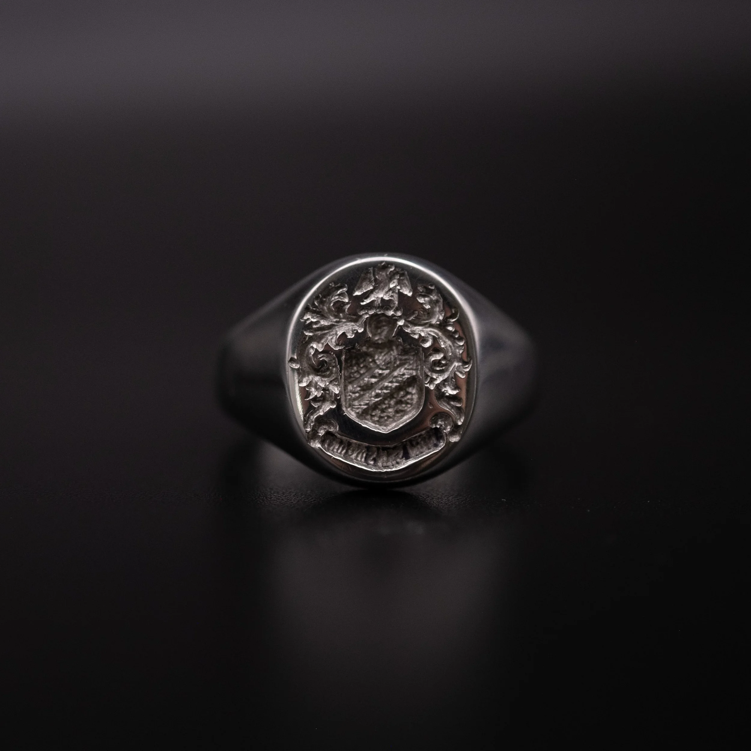 Shakespear_Sig_Ring.jpg