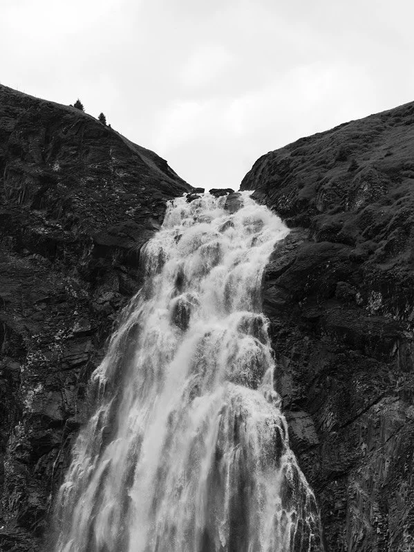 Looking at the fallen leaves and these photos, I wonder where the summer has already gone&hellip;
Lushly green and rich with waterfalls, Adelboden still remains one of the most magical mountain spots that I return to.