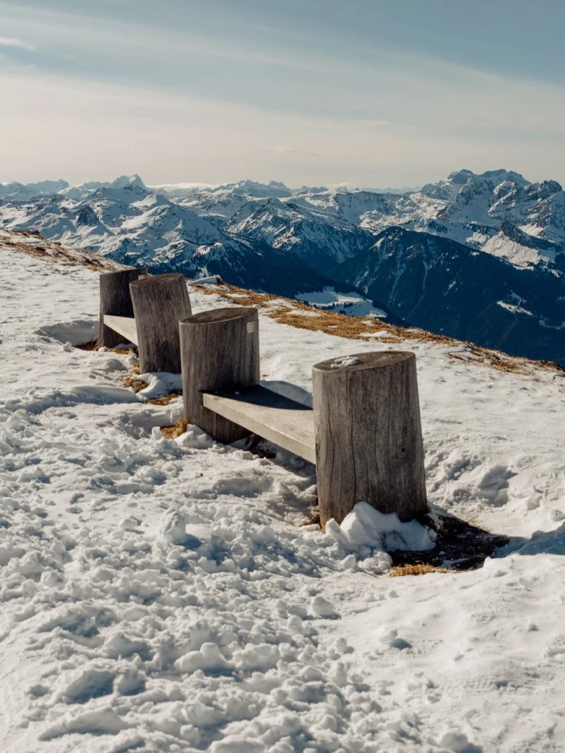 under the heavens, surrounded by endless peaks, with rosy cheeks and a clear mind, knowing is the perfect place for me to be