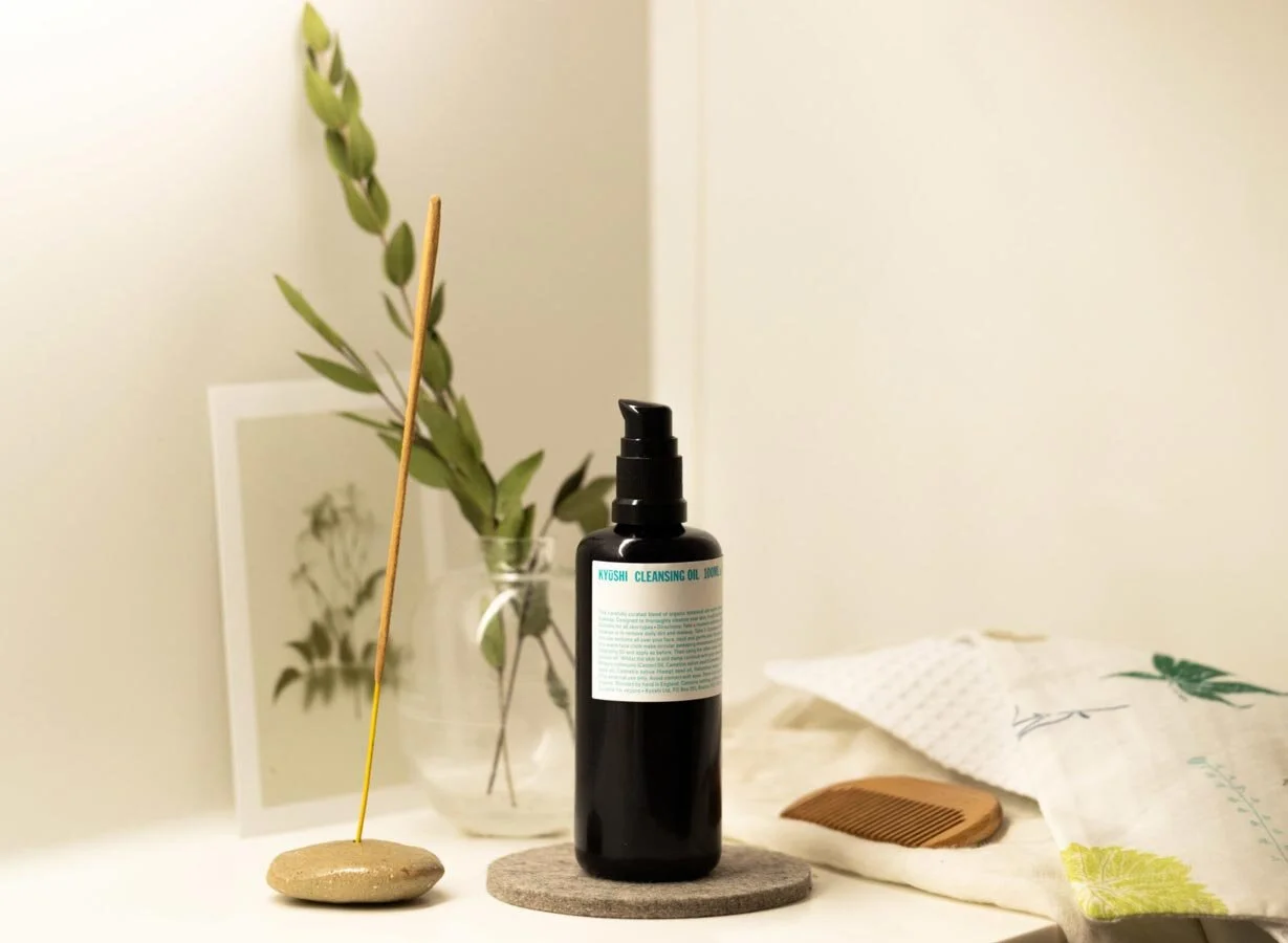 The Oil Cleansing Method – An Ancient Beauty Ritual from the Easty