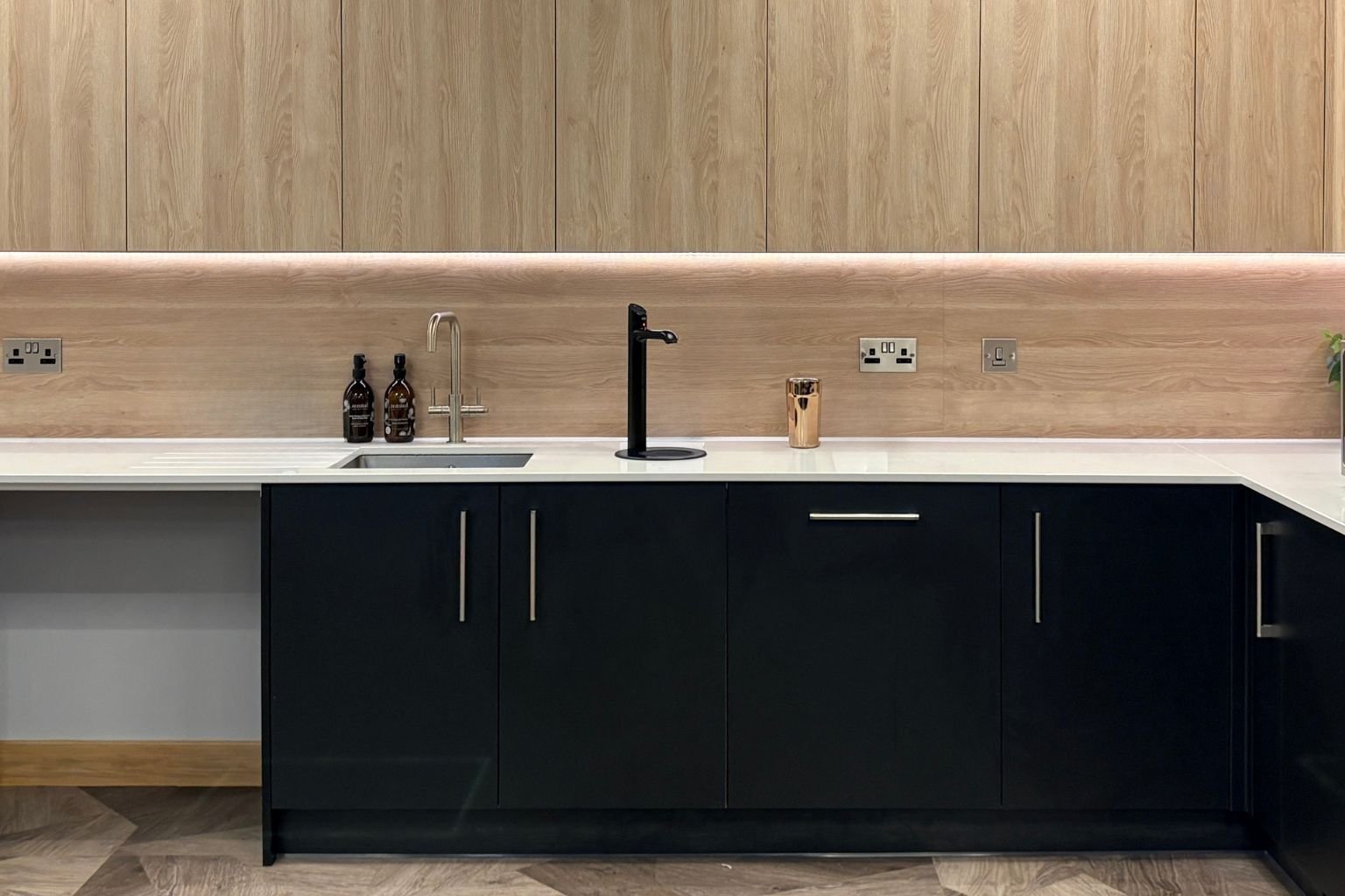 KVIST Ageas Insurance Office Refurb Banquette.jpg