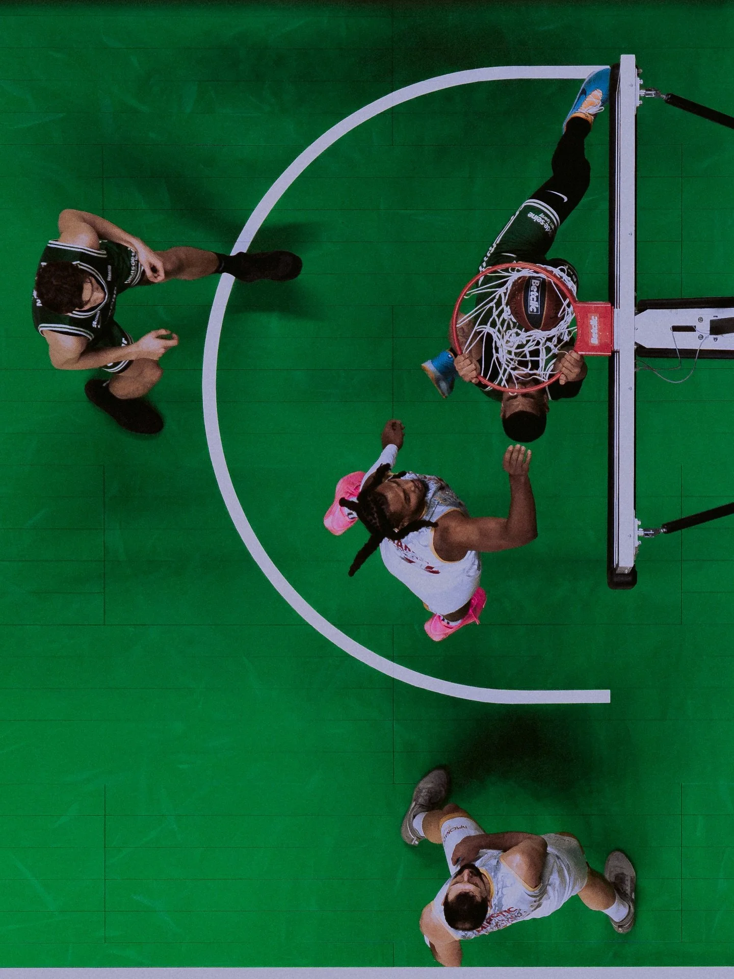 Literature has long held that green is the prime color of the world, and that from which its loveliness arises. In Paris&rsquo; basketball landscape, the green of @nanterre_92basket reads as more than identity: it is continuity, a color that fits, al