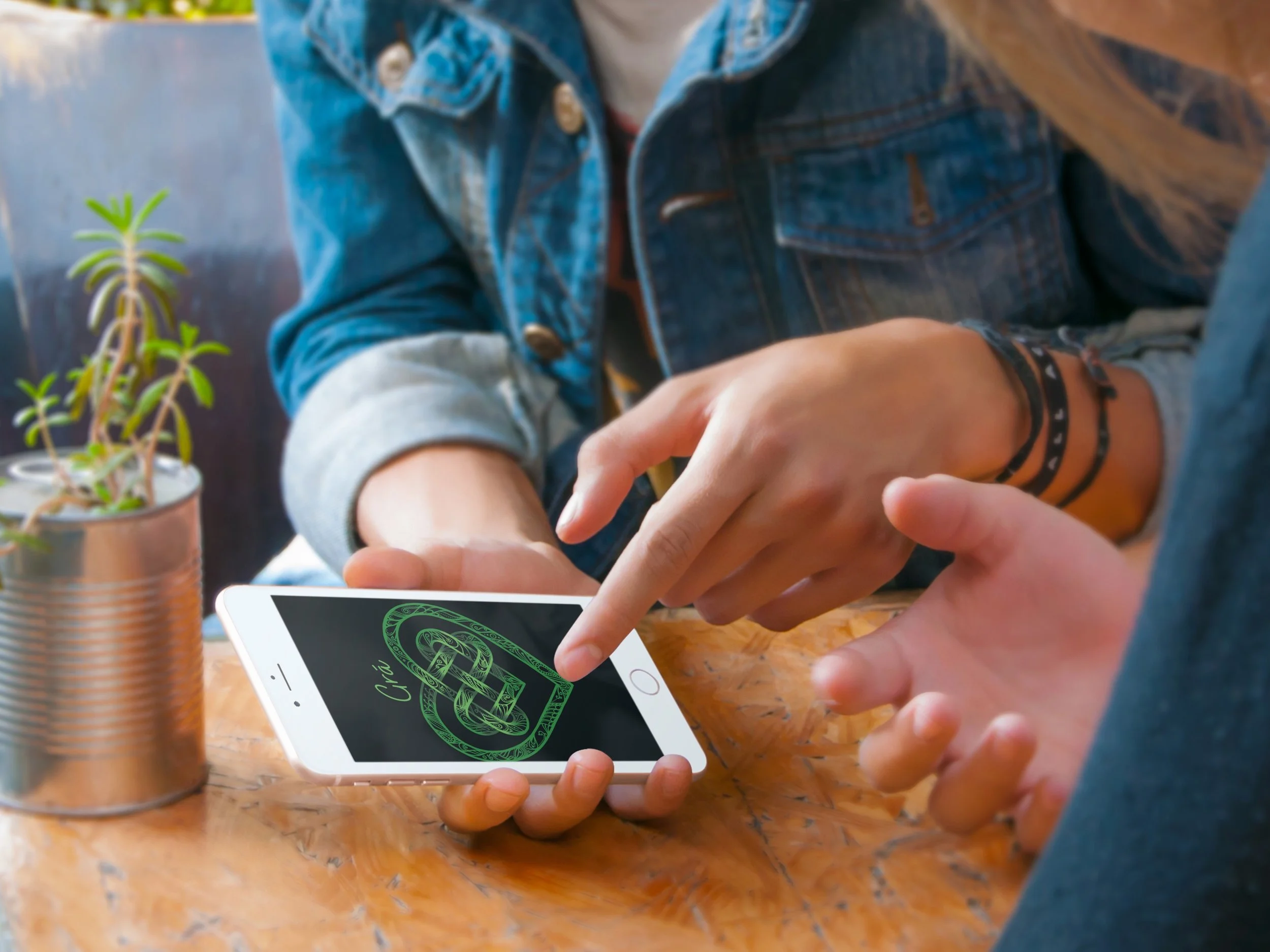 Grá Digital Wallpaper Bundle