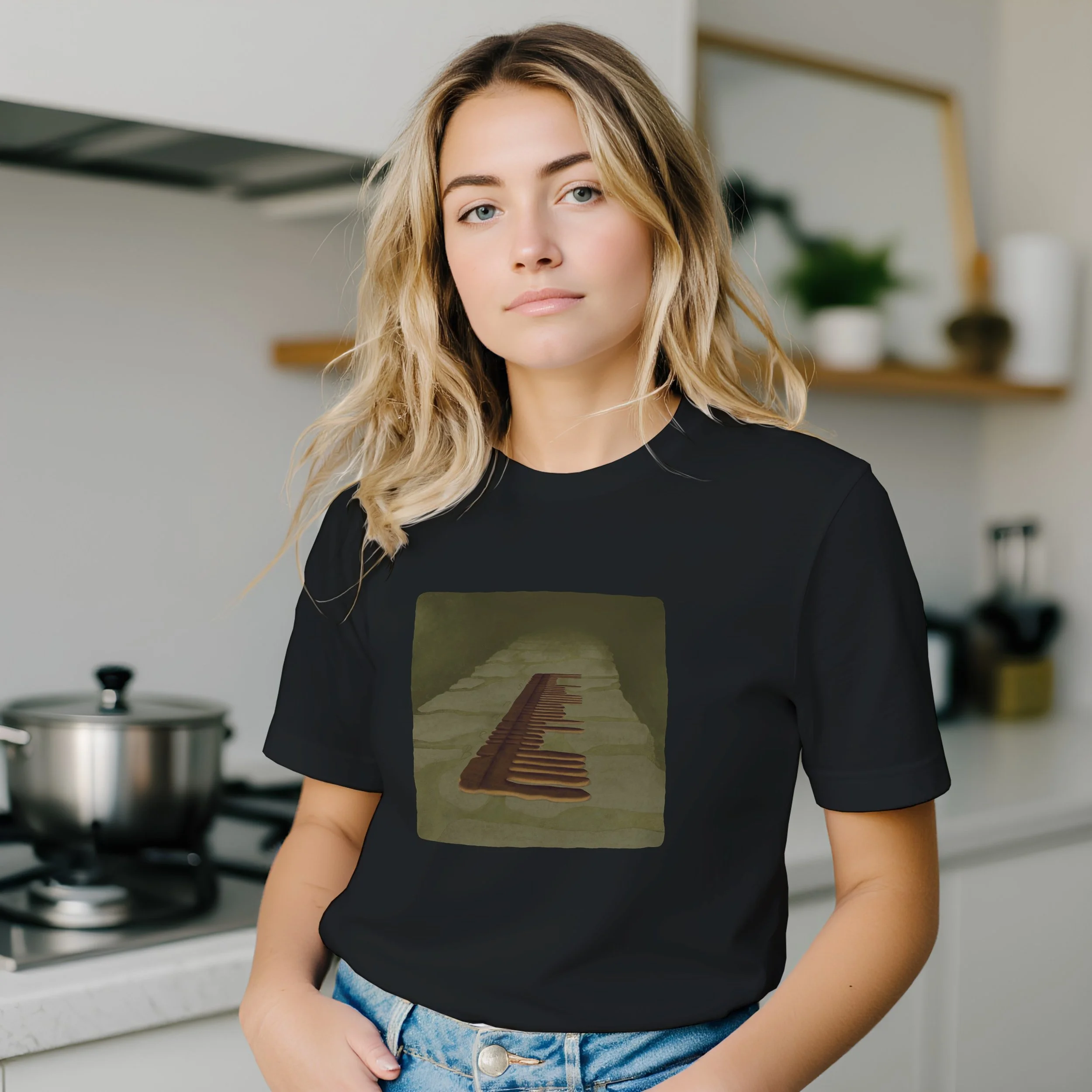 Bean Sí Comb T-Shirt — Irish Mythology Design
