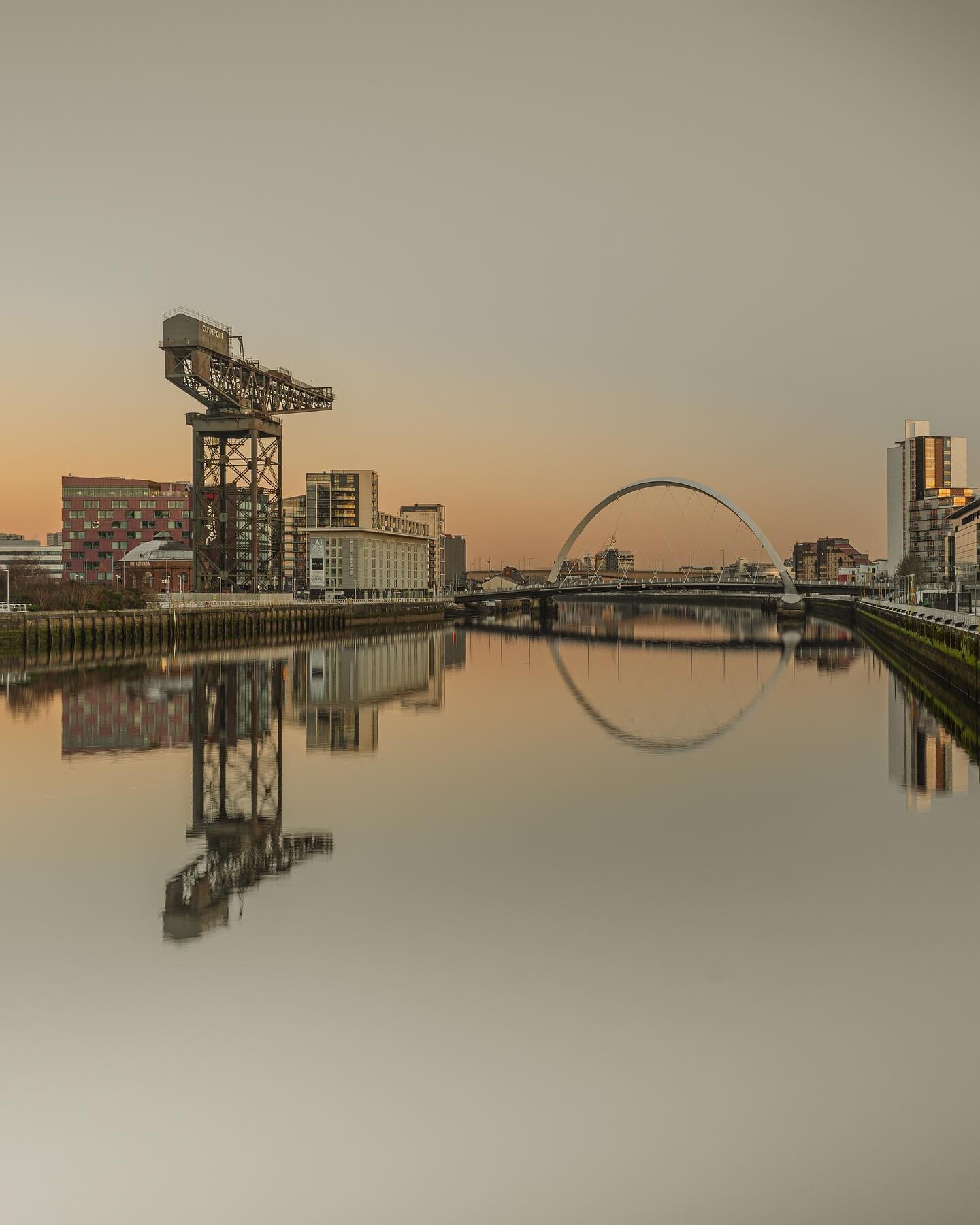 Loving reflections at the moment, snapped this shot at golden hour. Loved the warm tones in the sky 👏🏽