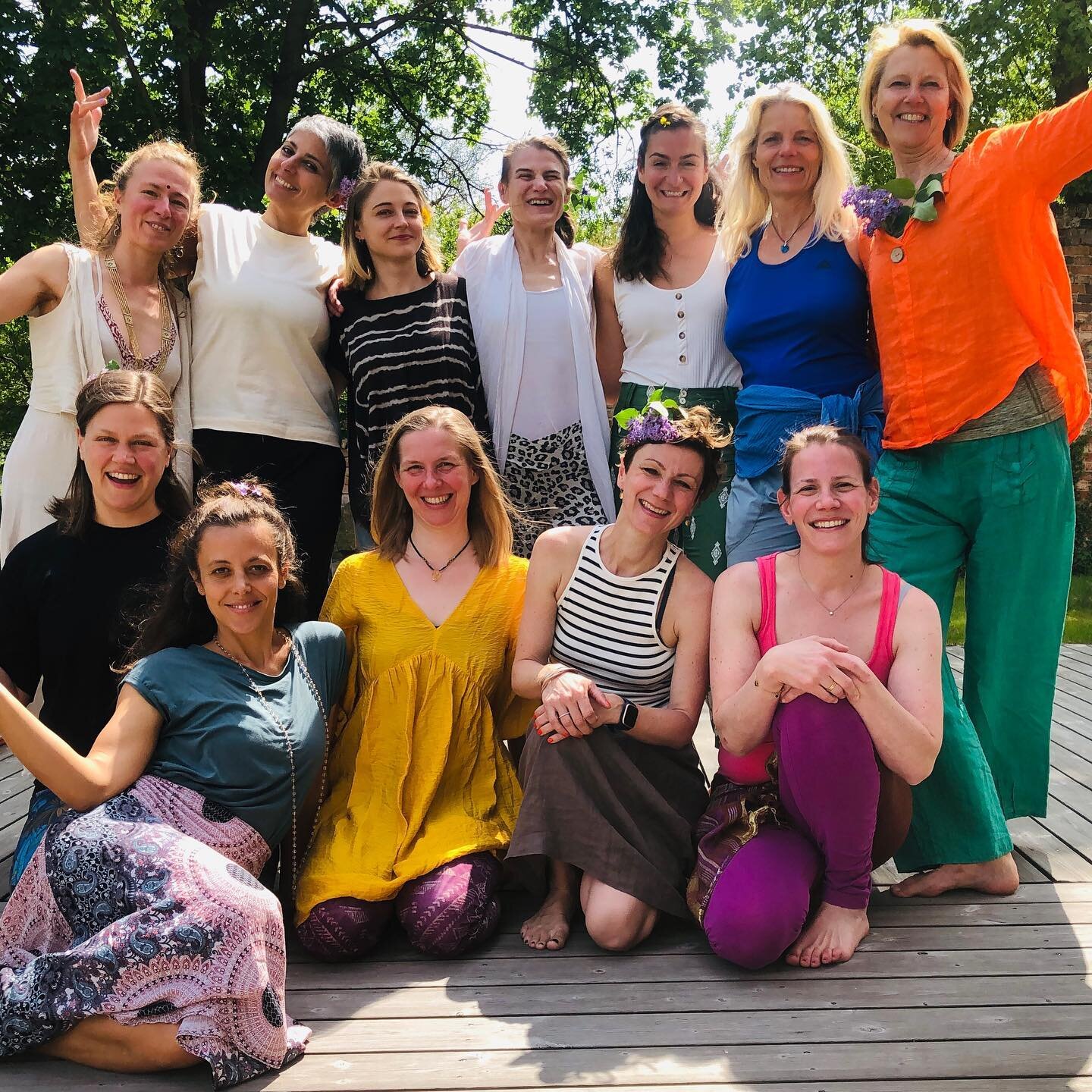 So Happy to Have YOU 
Beautiful Shaktis!

Beim JA Yoga Fr&uuml;hlings Retreat AWAKENING 
im @naturhausschorfheide 

Mit Yoga, Mantra &amp; Ritual. 

Und wunderbarem Soulfood 
von @celine.dass.shakti 

Danke an all die wunderbaren Frauen, die mit dabe