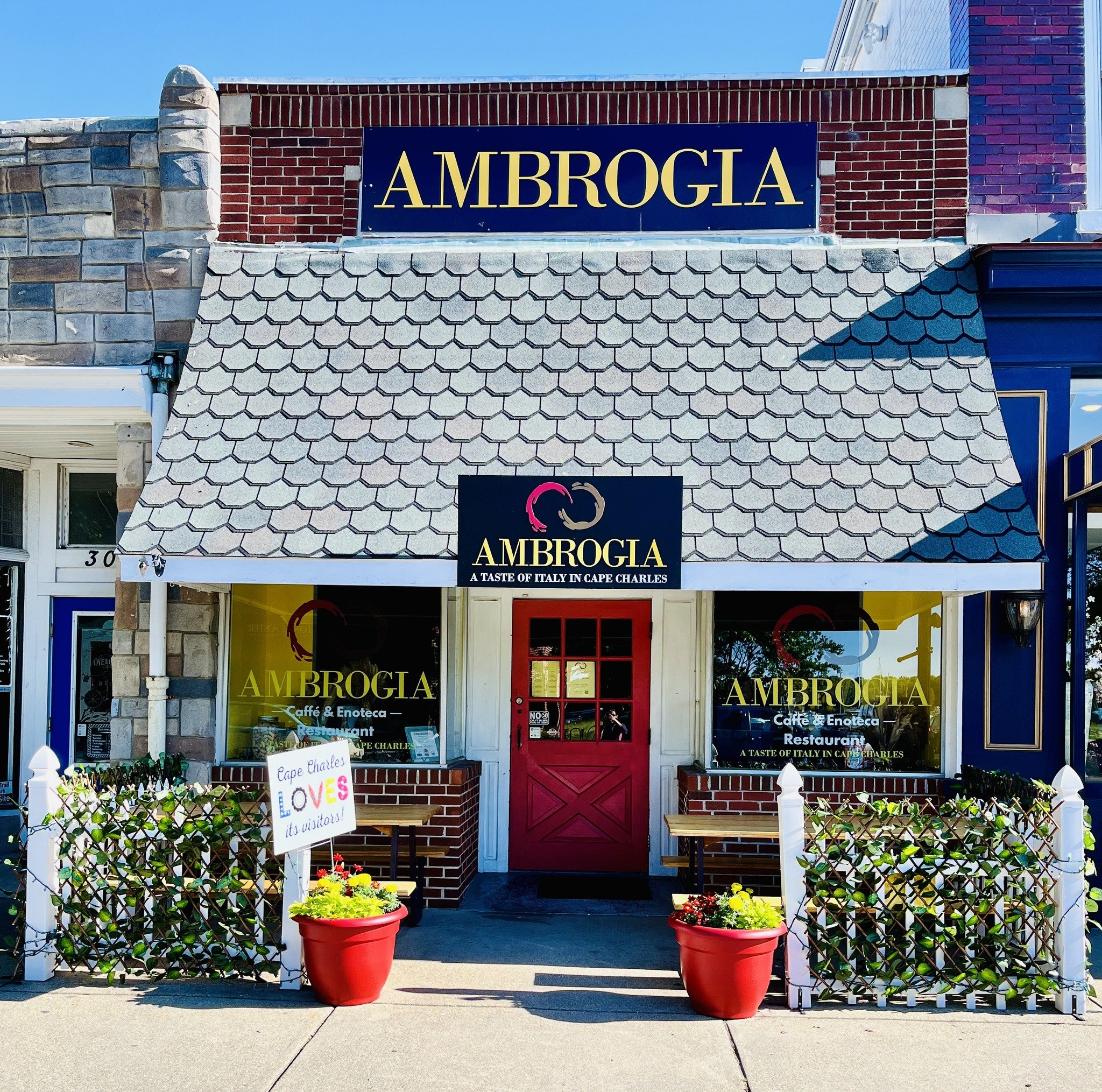 Get ready to soak up the sun and savor the flavors of summer on our patio! ☀️

Our outdoor tables are the perfect spot to enjoy delicious meals, refreshing drinks, and good company. Whether you're craving a leisurely brunch or a delightful dinner und