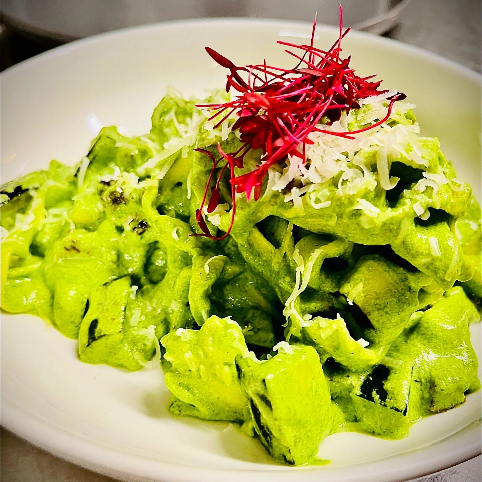 ✨ This week&rsquo;s star (tied only with our scallops!) ✨

Our handmade fettuccine have been flying out of the kitchen&mdash;this week dressed in a delicate yet deeply flavorful sauce of peas, zucchini and kale.
We add crispy rendered pancetta for th