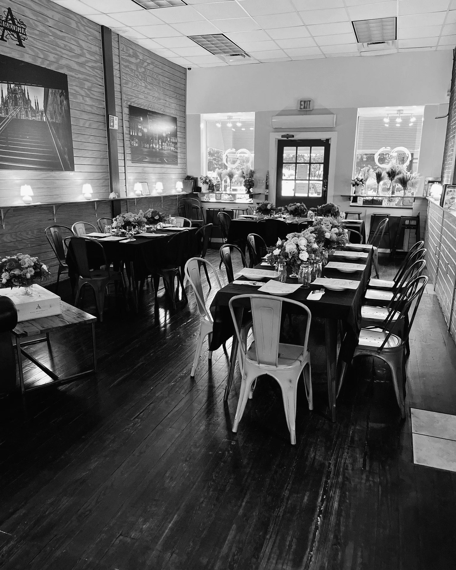 This 🌟🌟🌟🌟🌟 review stopped me in my tracks.

"The first word that comes to mind when thinking of Ambrogia is warmth. This restaurant exudes warmth in their customer service, the recipes they create, and the preparation of every dish that lea