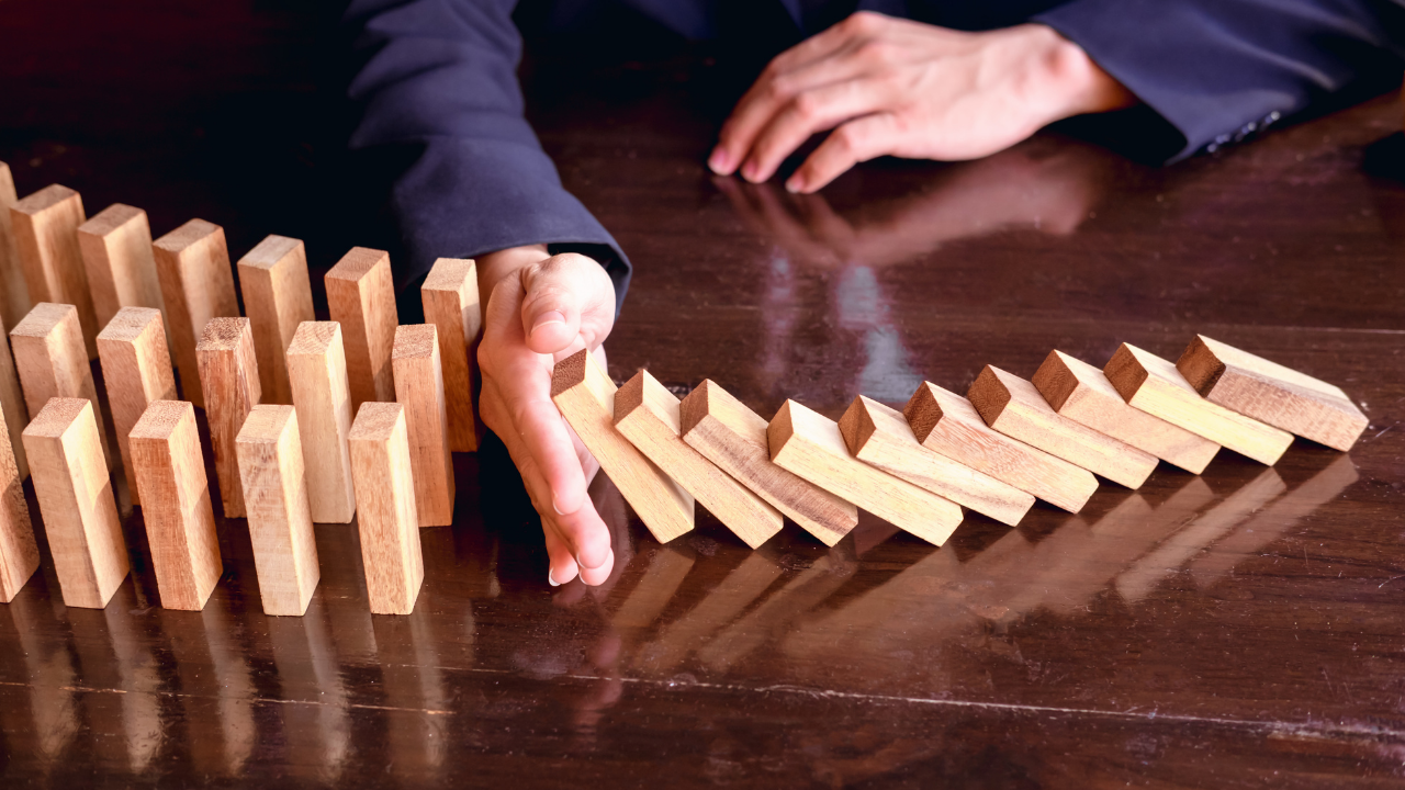 Ten Pitfalls to Avoid to Successfully Lead Change